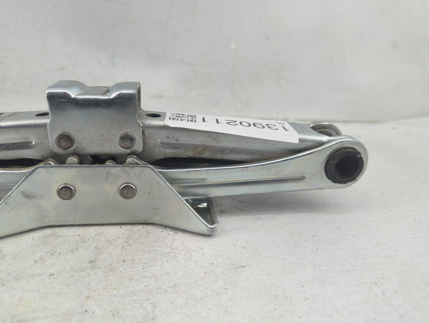 2010 Honda Accord Spare Scissor Car Jack 1390211 - Oemusedautoparts1.com
