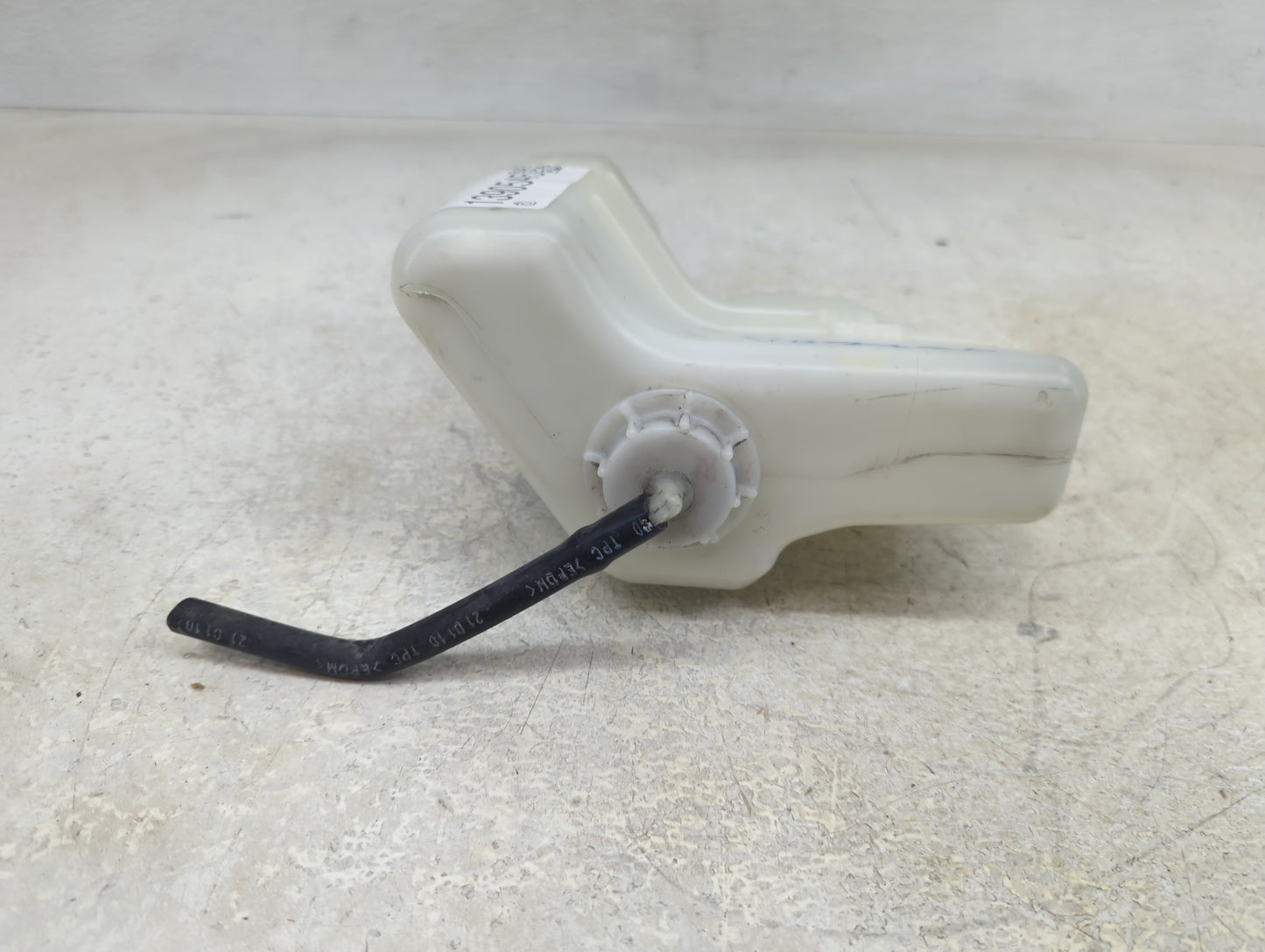 Honda Accord Windshield Washer Fluid Reservoir Bottle Oem - Oemusedautoparts1.com