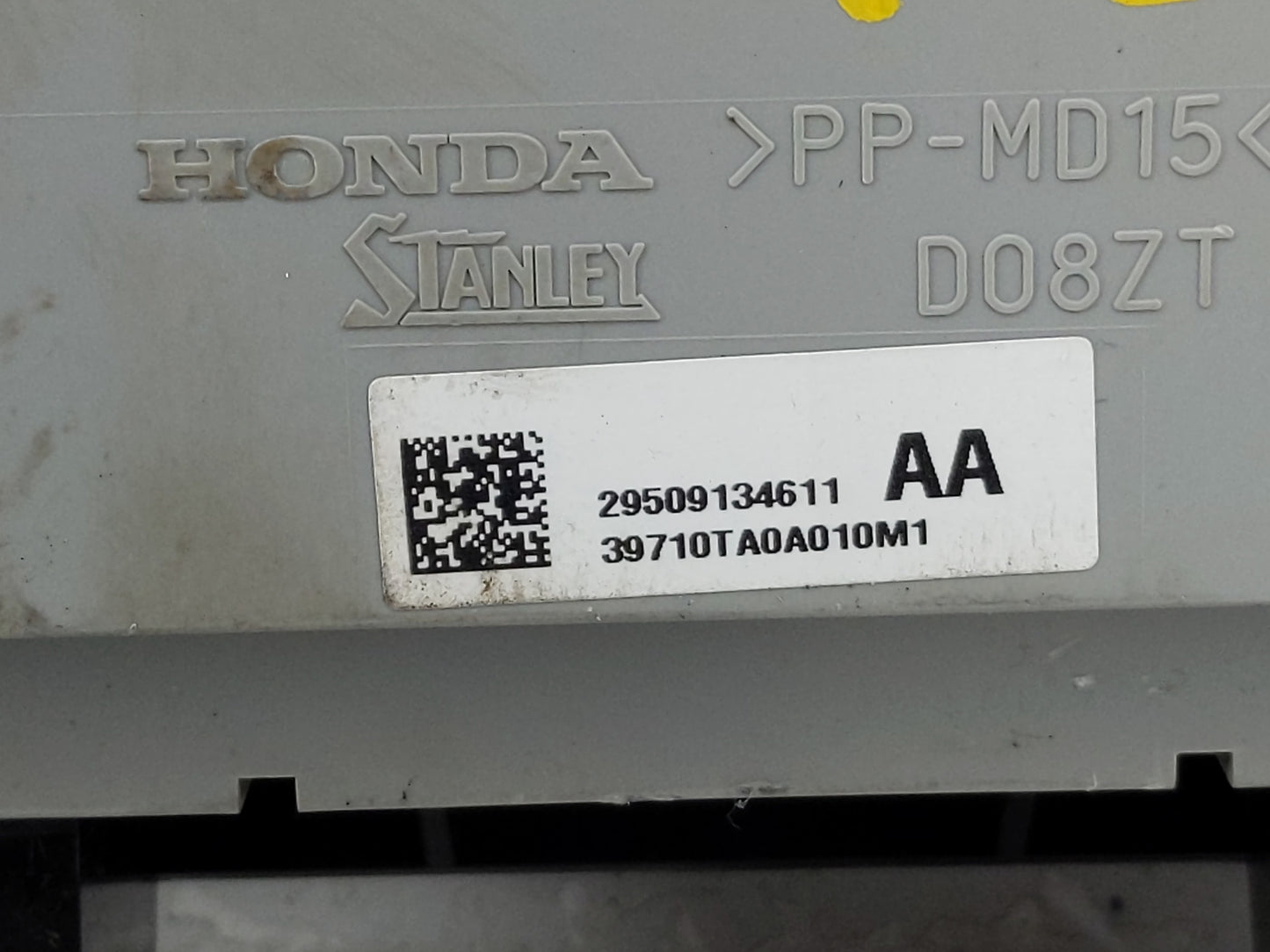 2008-2012 Honda Accord Radio AM FM Cd Player Receiver Replacement P/N:39710TA0A010M1 Fits Fits 2008 2009 2010 2011 2012 OEM 