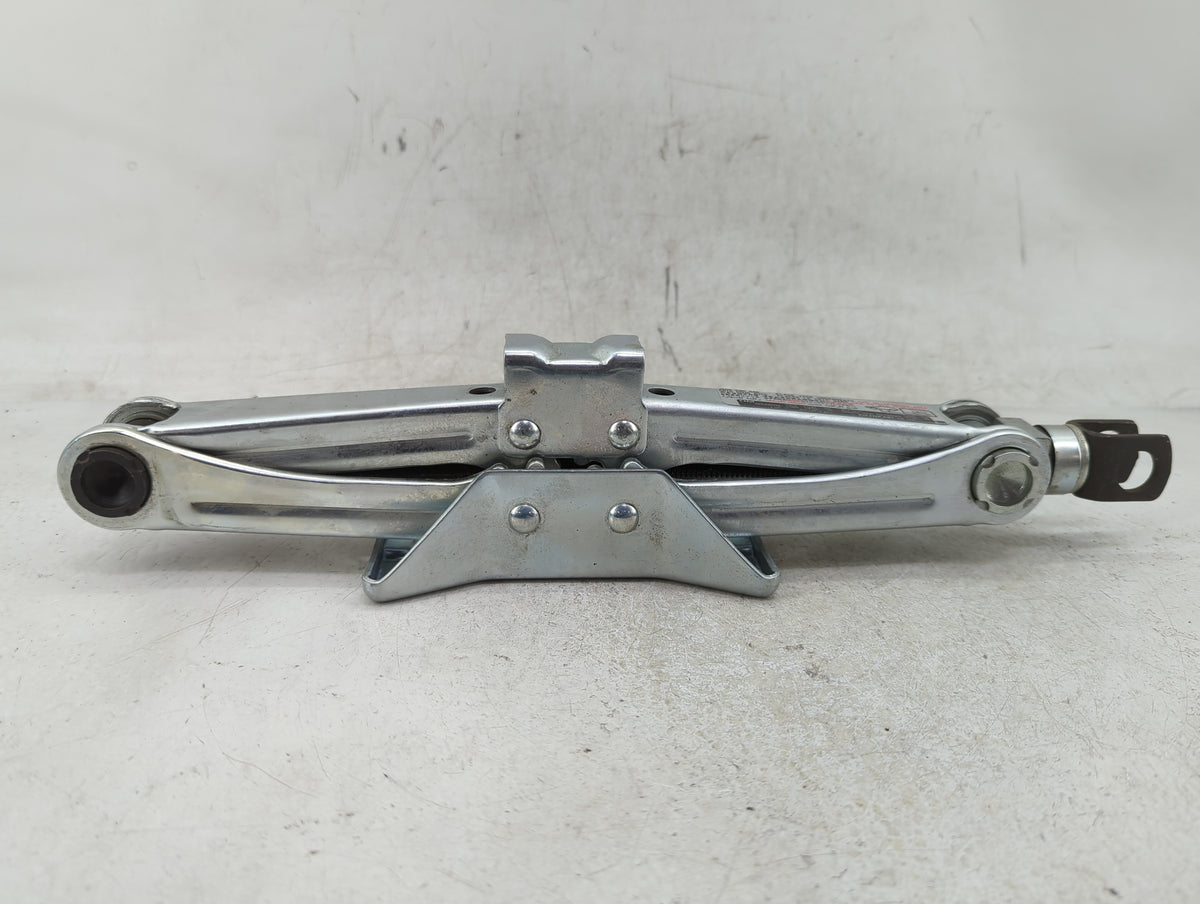 2010 Honda Accord Spare Scissor Car Jack 1409502 - Oemusedautoparts1.com
