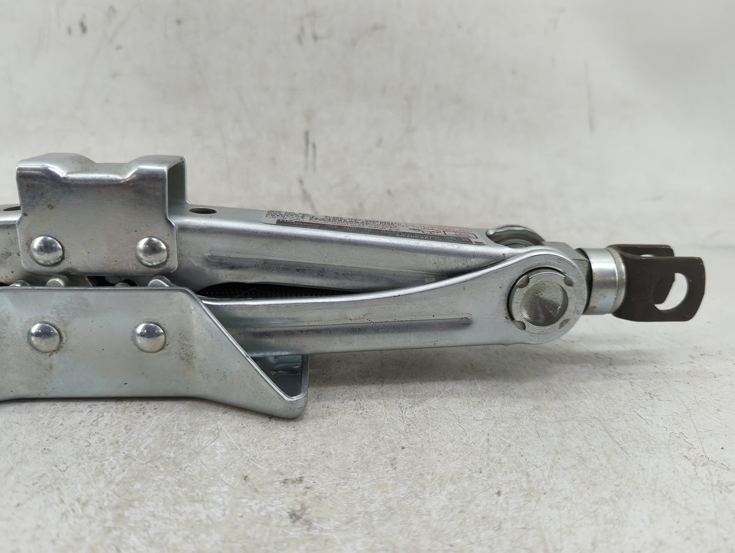2010 Honda Accord Spare Scissor Car Jack 1409502 - Oemusedautoparts1.com