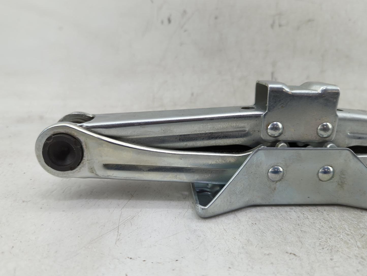 2010 Honda Accord Spare Scissor Car Jack - Oemusedautoparts1.com