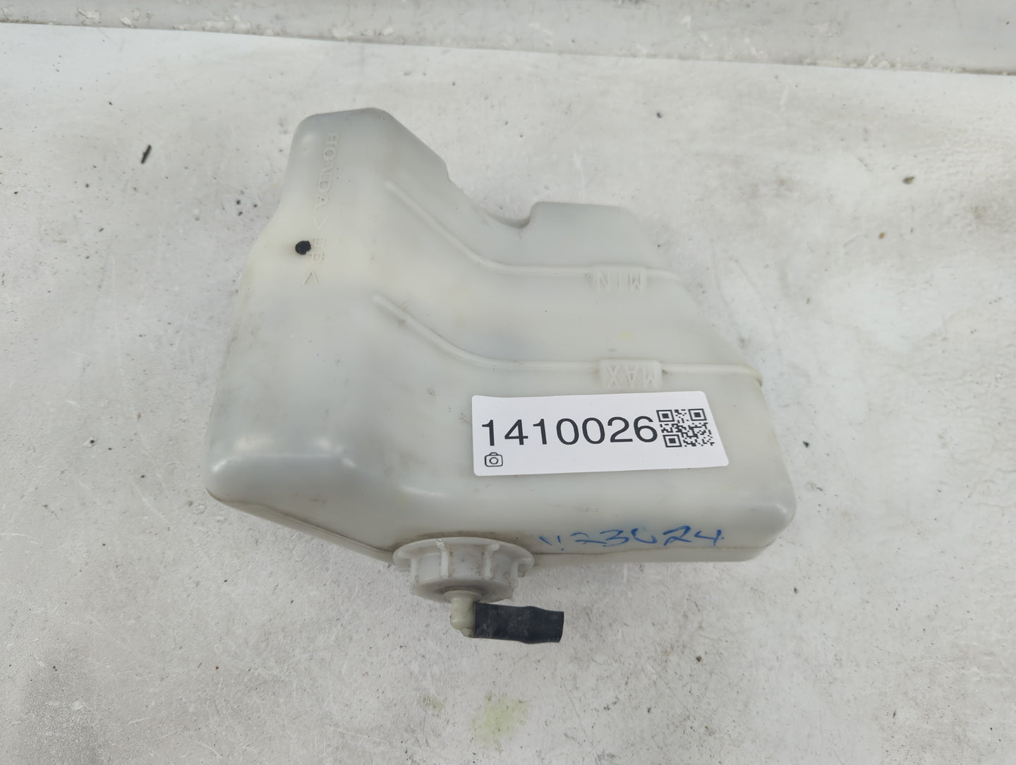 2008-2012 Honda Accord Radiator Coolant Overflow Expansion Tank Bottle - Oemusedautoparts1.com