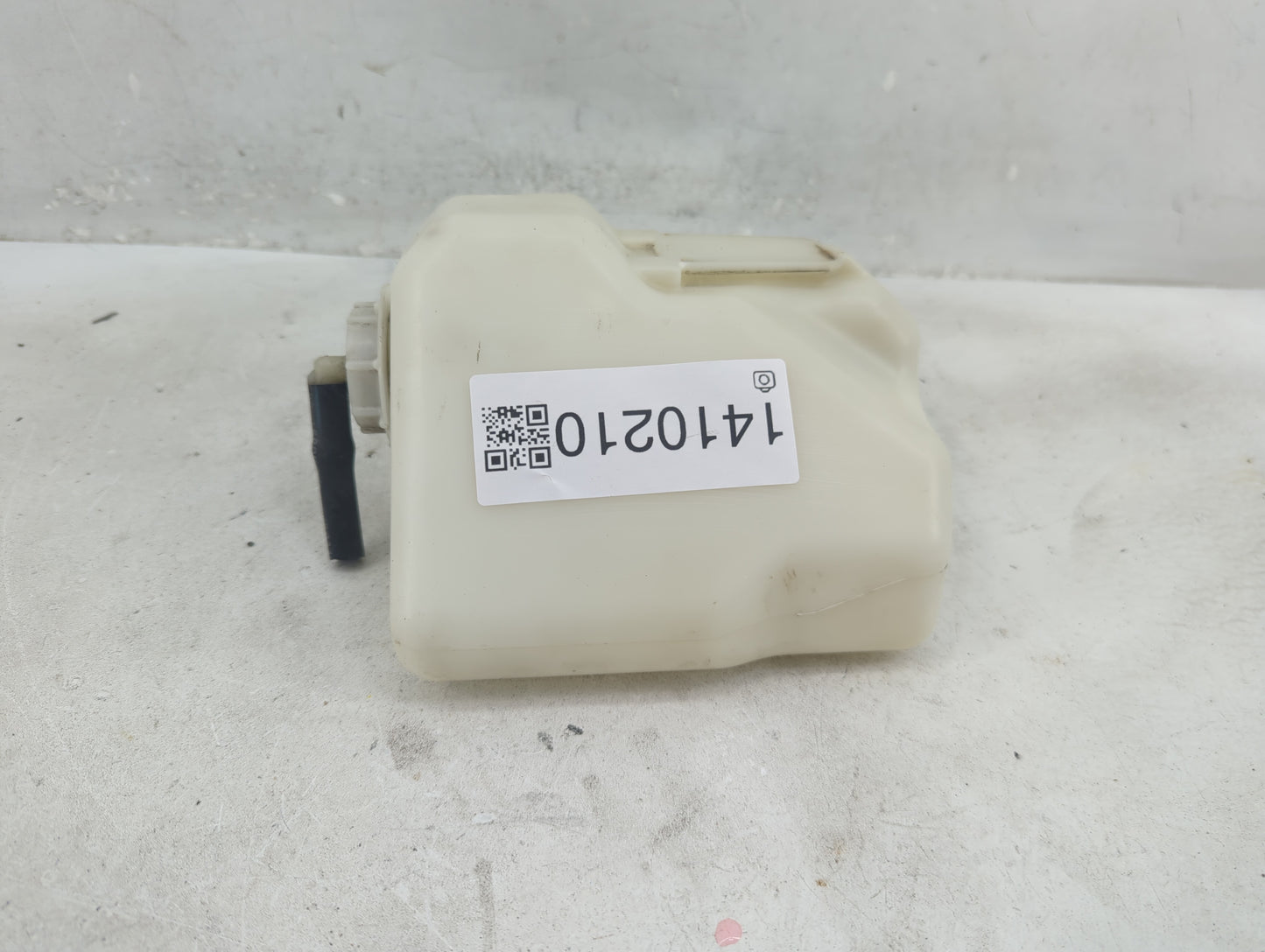 2008-2012 Honda Accord Radiator Coolant Overflow Expansion Tank Bottle 1410210 - Oemusedautoparts1.com