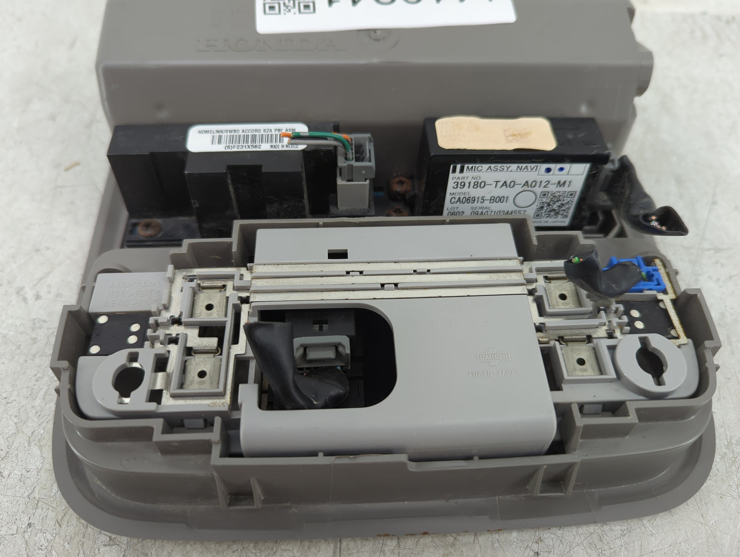 2008-2012 Honda Accord Overhead Roof Console 1410241 - Oemusedautoparts1.com