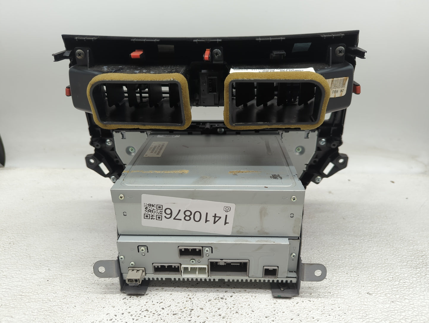 2010-2012 Honda Accord Radio AM FM Cd Player Receiver Replacement Fits Fits 2010 2011 2012 OEM Used Auto Parts - Oemusedauto