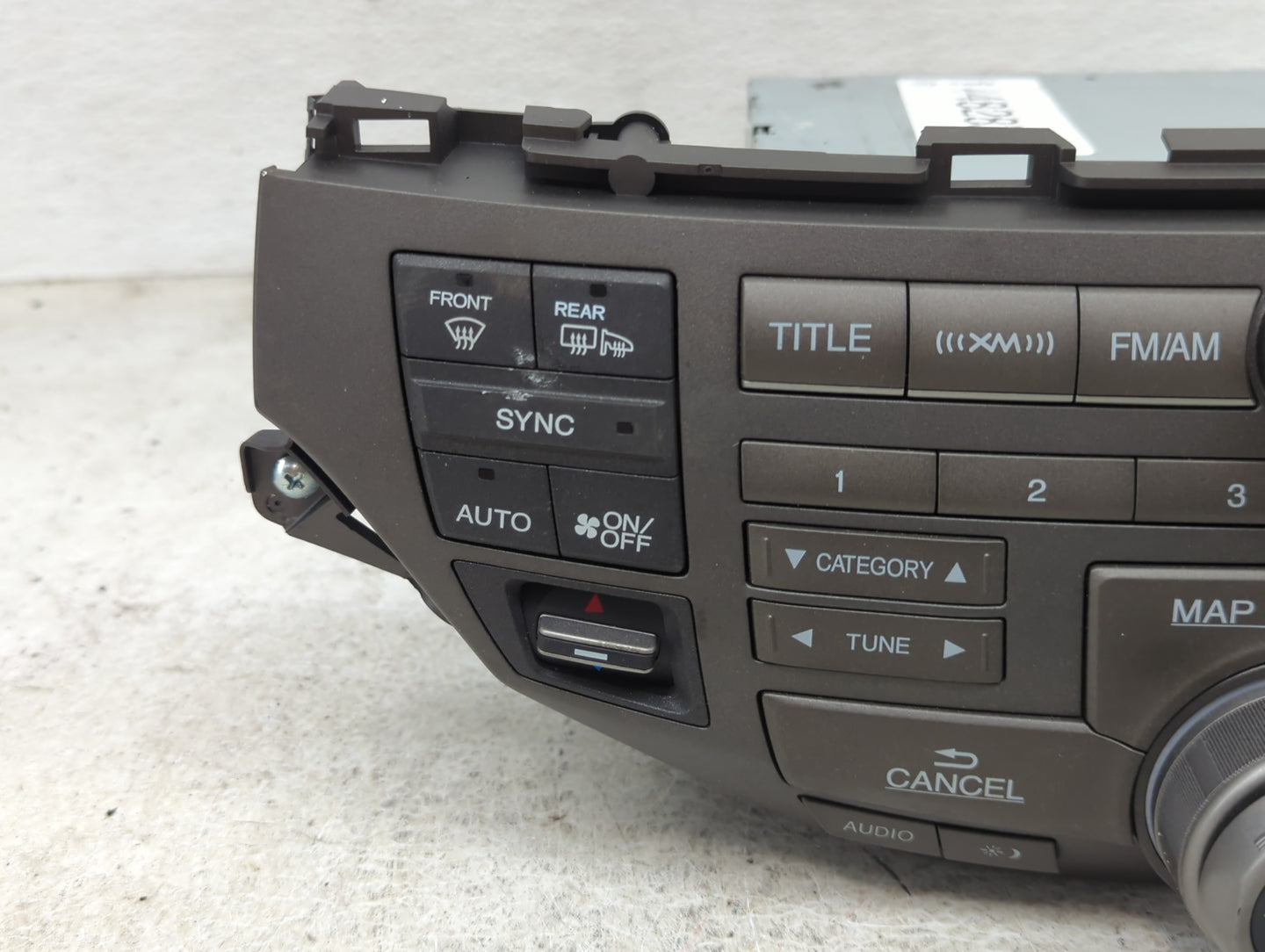 2010 Honda Accord Radio AM FM Cd Player Receiver Replacement P/N:39101-TA0-A920-M1 GEX-3617XMZH Fits OEM Used Auto Parts - O