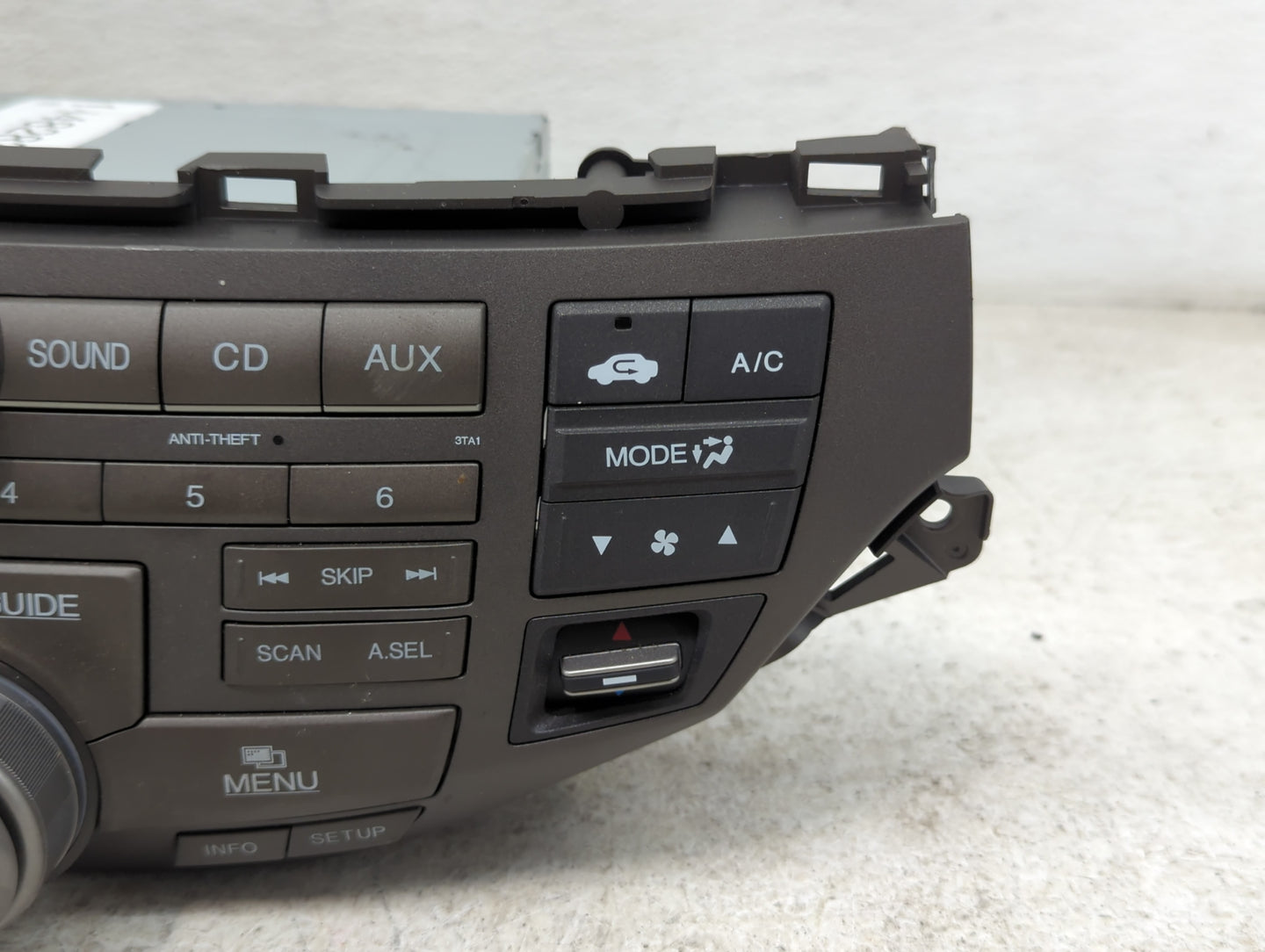 2010 Honda Accord Radio AM FM Cd Player Receiver Replacement P/N:39101-TA0-A920-M1 GEX-3617XMZH Fits OEM Used Auto Parts - O