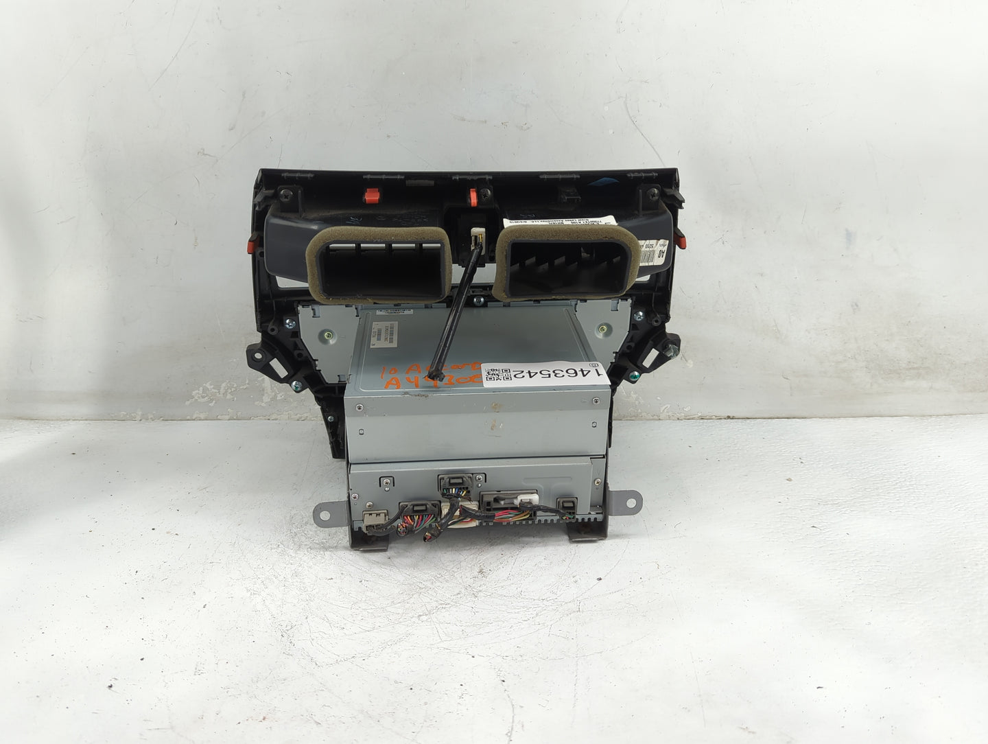 2010 Honda Accord Radio AM FM Cd Player Receiver Replacement P/N:DEX-6687 Fits OEM Used Auto Parts - Oemusedautoparts1.com