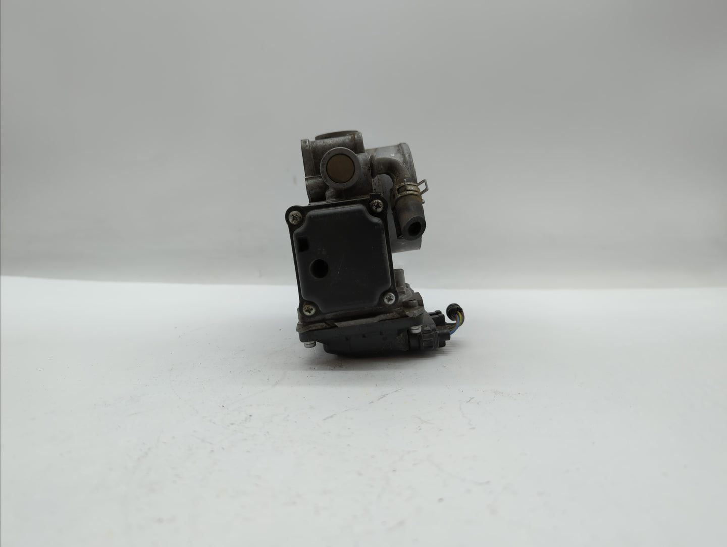 2008-2012 Honda Accord Throttle Body P/N:GMD7A GMD7B Fits Fits 2008 2009 2010 2011 2012 OEM Used Auto Parts - Oemusedautopar