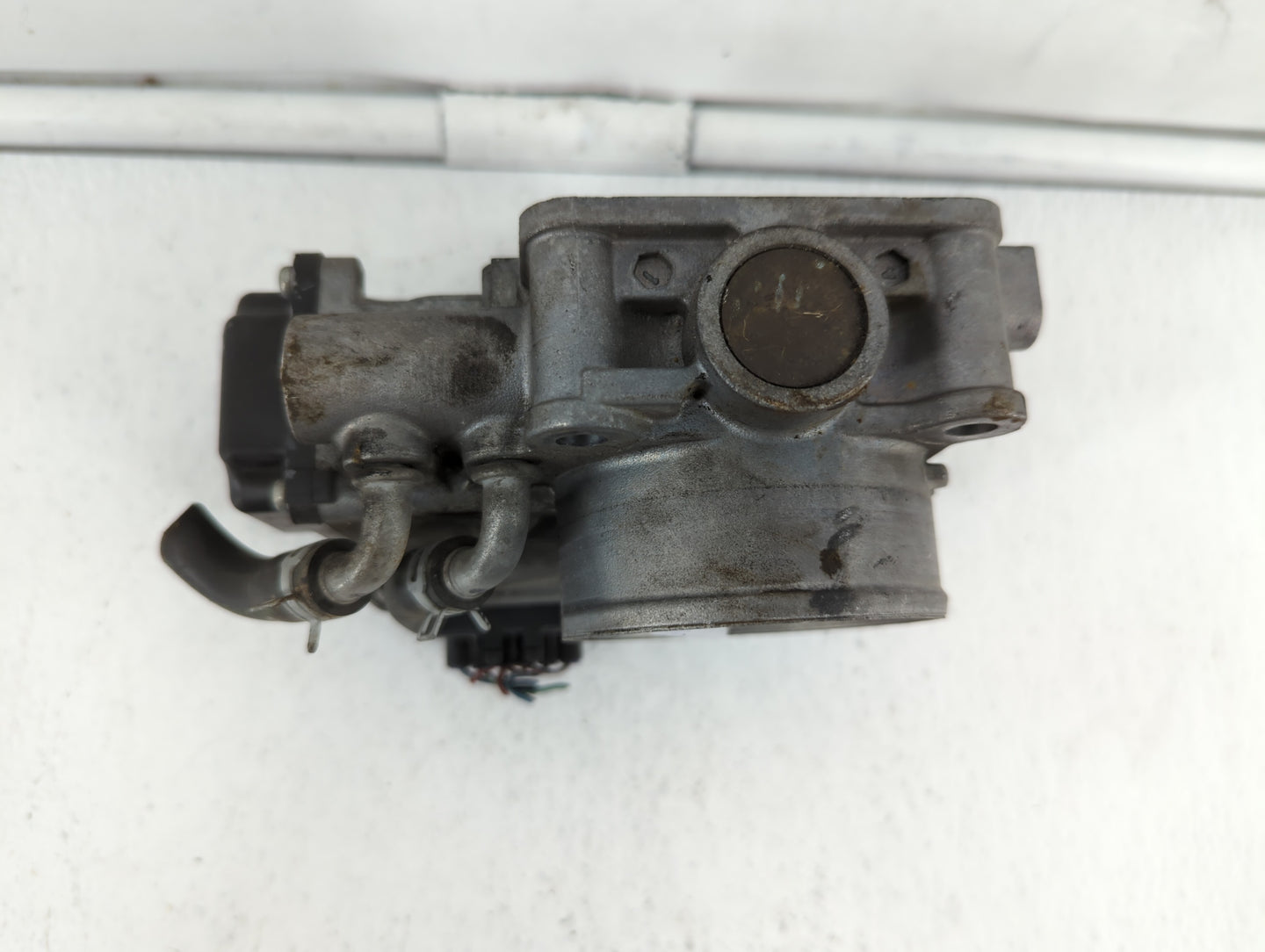 2008-2012 Honda Accord Throttle Body P/N:1430 02P07 GMD7A, GMD7B Fits Fits 2008 2009 2010 2011 2012 OEM Used Auto Parts - Oe