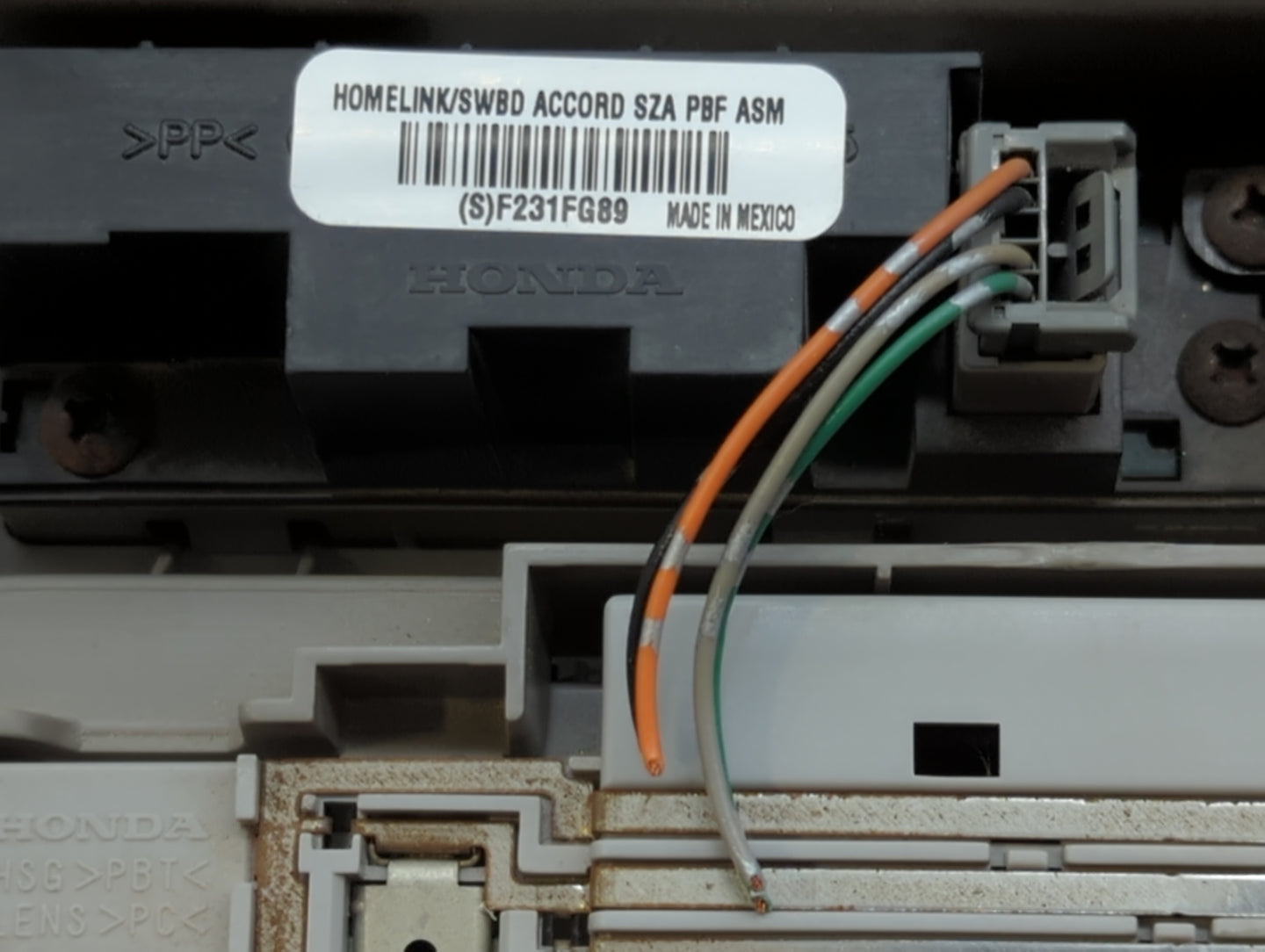 2010 Honda Accord Overhead Roof Console Beige - Oemusedautoparts1.com
