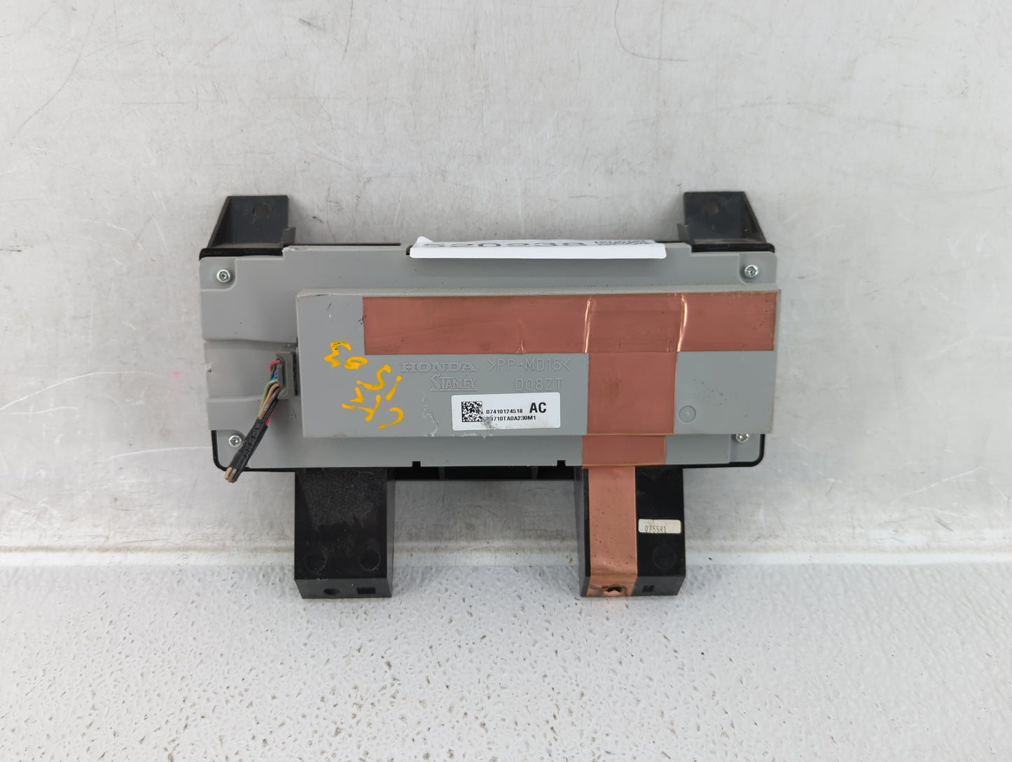 2010-2012 Honda Accord Am Fm Cd Player Radio Receiver - Oemusedautoparts1.com