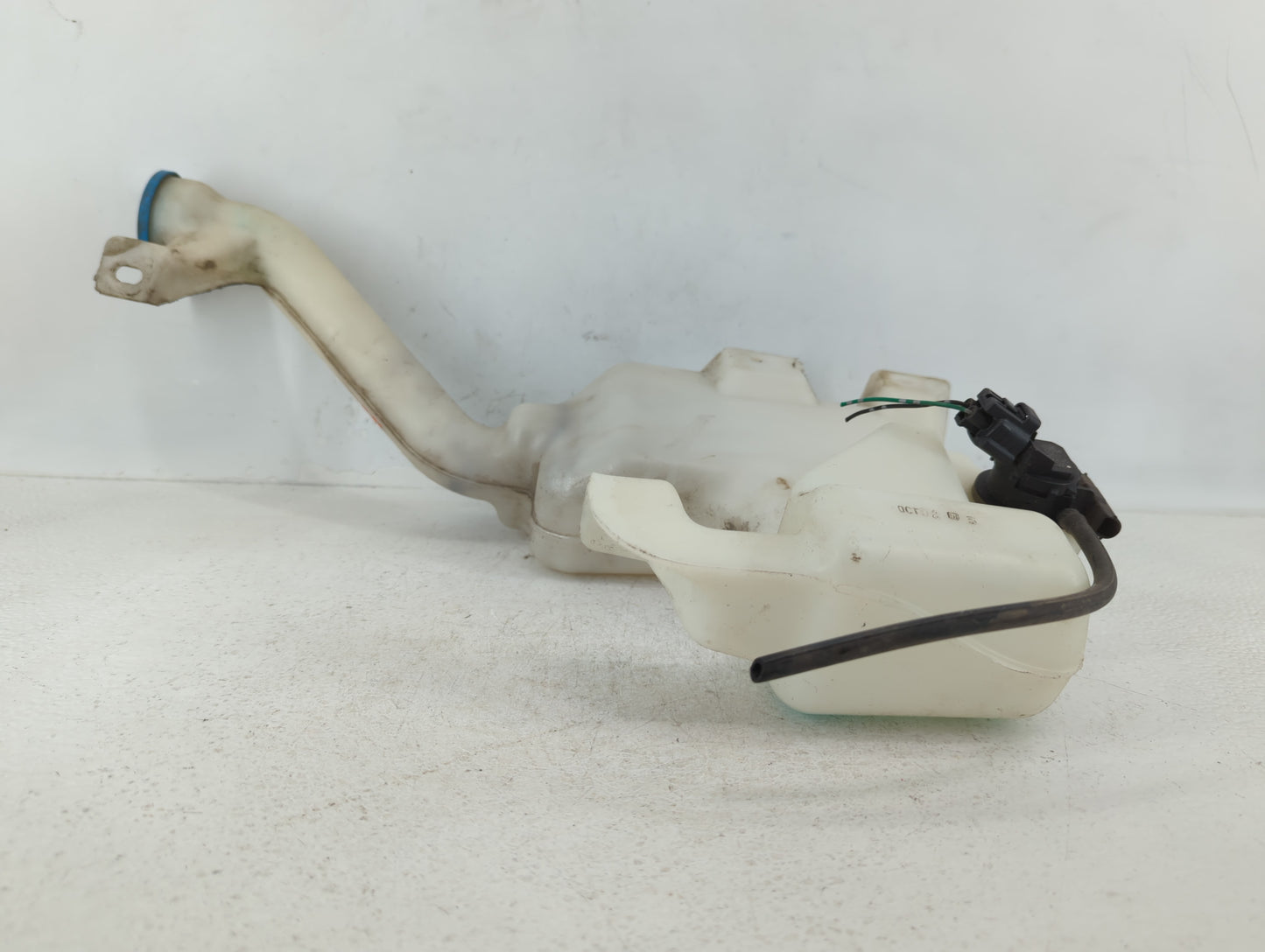2008-2012 Honda Accord Windshield Washer Fluid Reservoir Bottle Oem - Oemusedautoparts1.com