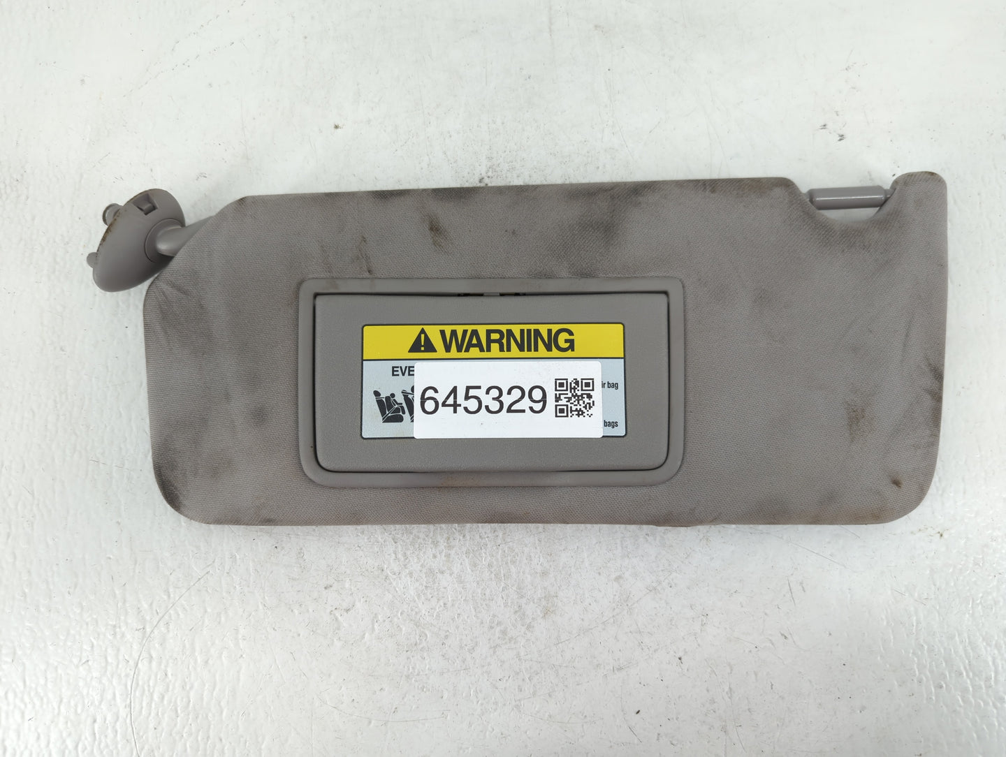 2010-2011 Honda Accord Sun Visor Shade Replacement Driver Left Mirror Fits Fits 2010 2011 OEM Used Auto Parts - Oemusedautop