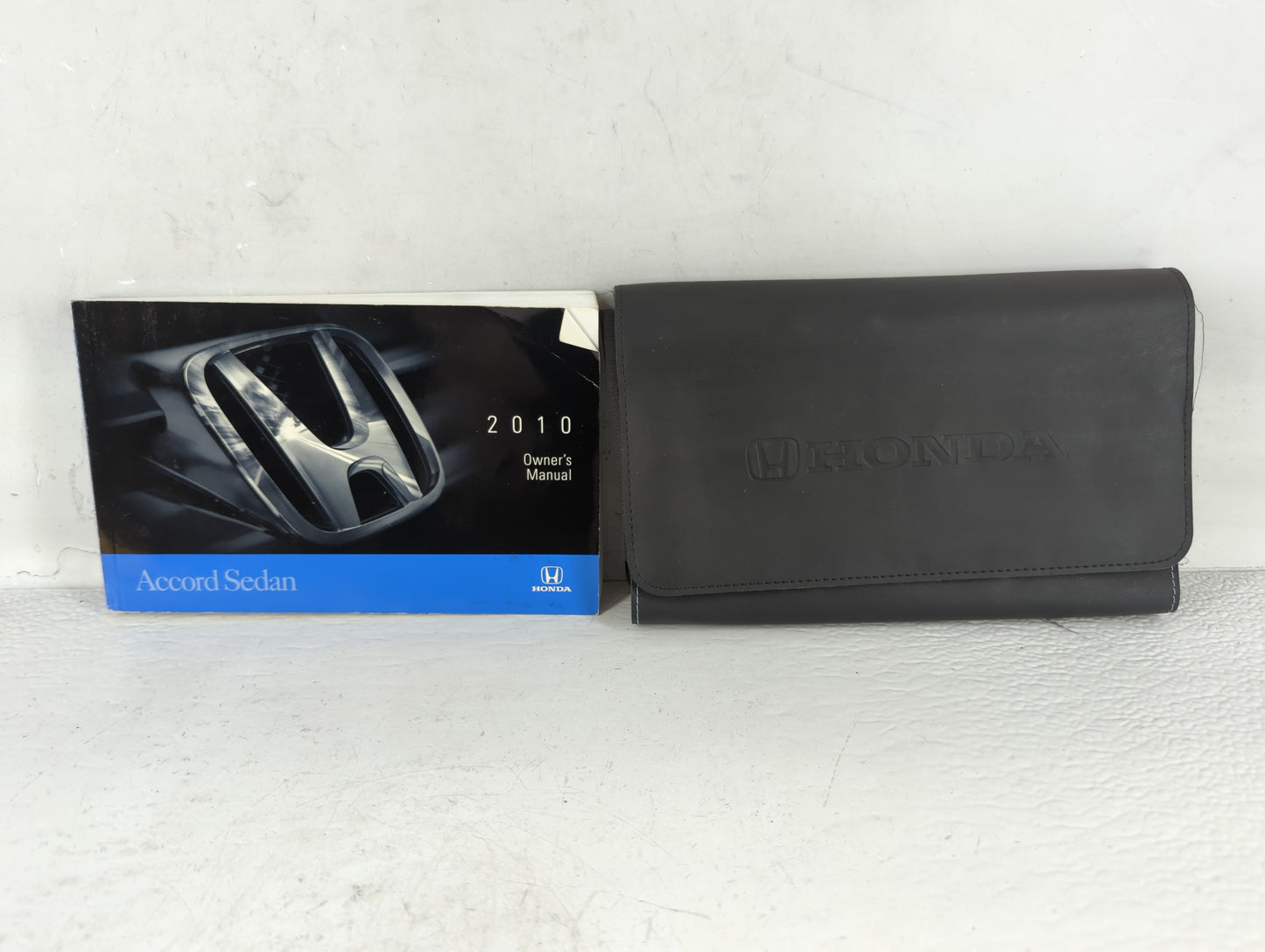 2010 Honda Accord Owners Manual Book Guide OEM Used Auto Parts - Oemusedautoparts1.com