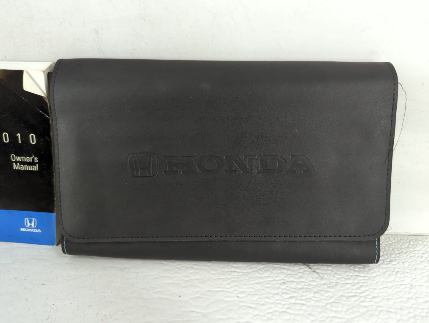 2010 Honda Accord Owners Manual Book Guide OEM Used Auto Parts - Oemusedautoparts1.com