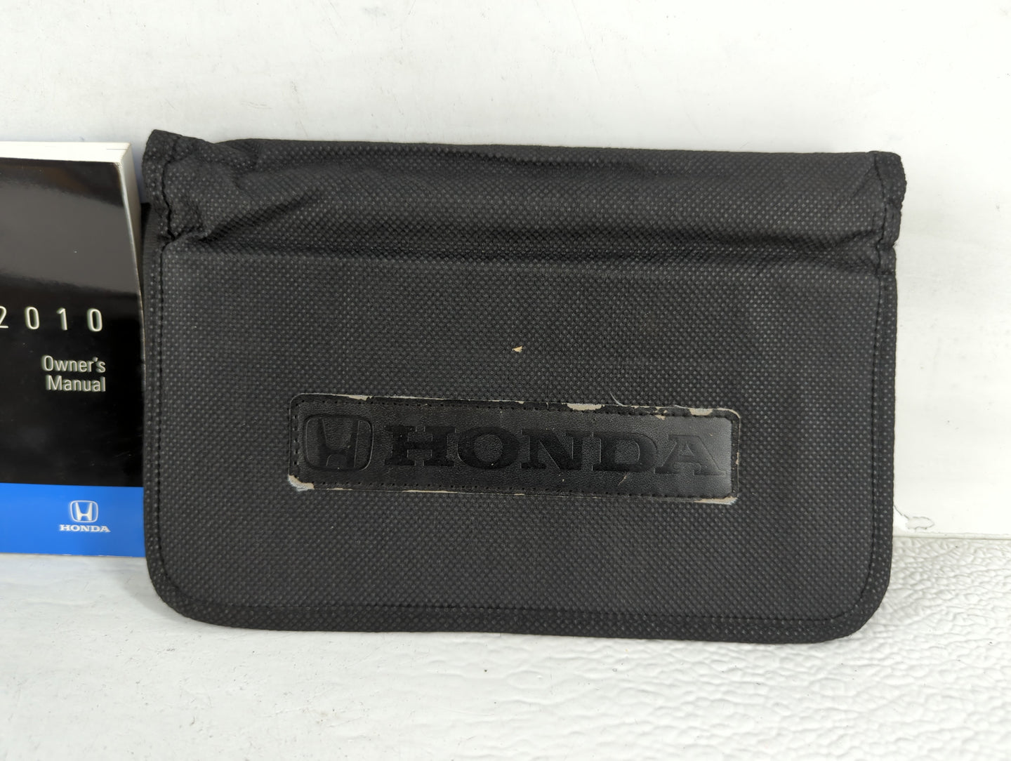 2010 Honda Accord Owners Manual Book Guide P/N:00X31-TA5-6201 OEM Used Auto Parts - Oemusedautoparts1.com