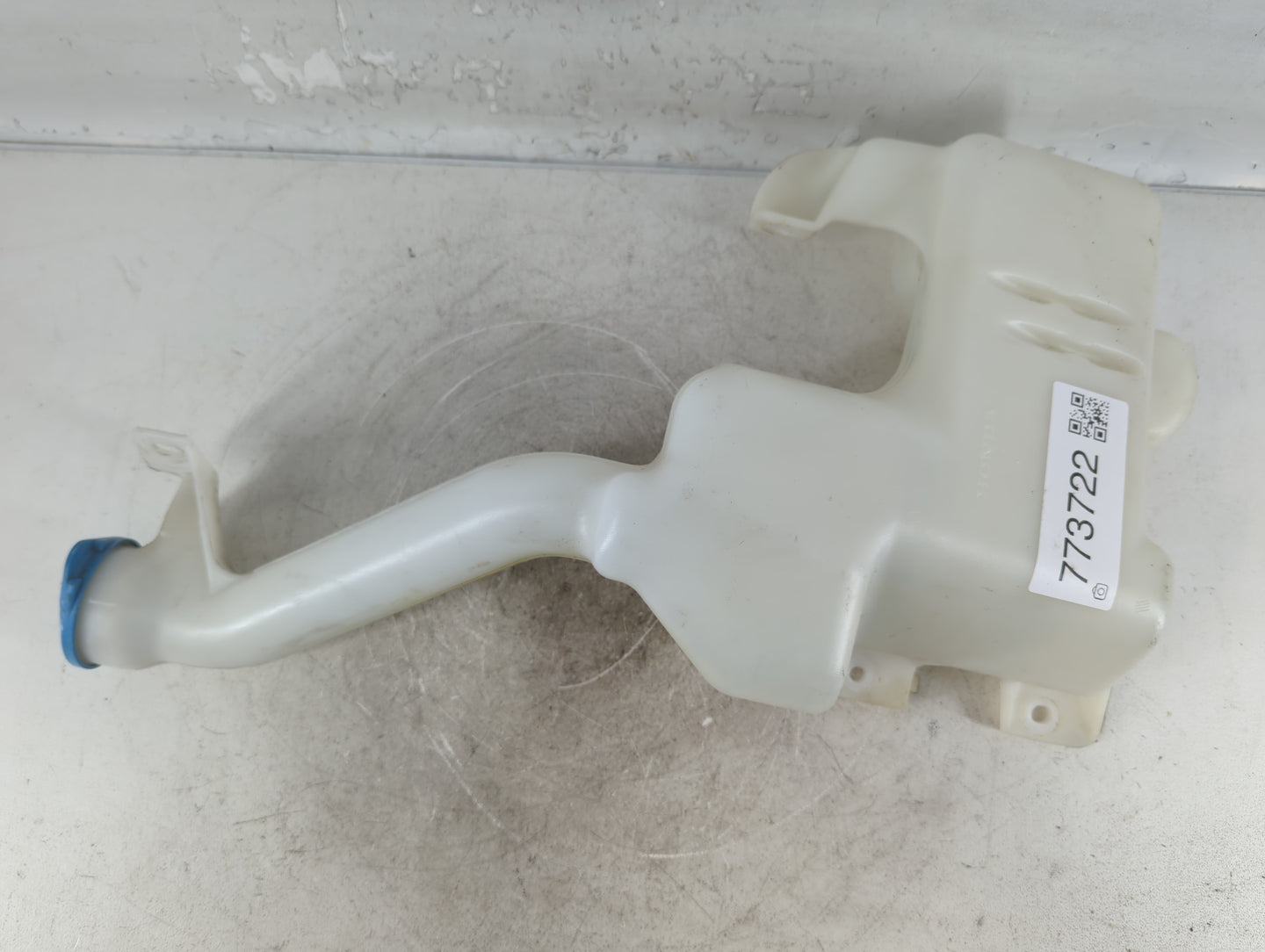 2008-2012 Honda Accord Windshield Washer Fluid Reservoir Bottle Oem - Oemusedautoparts1.com
