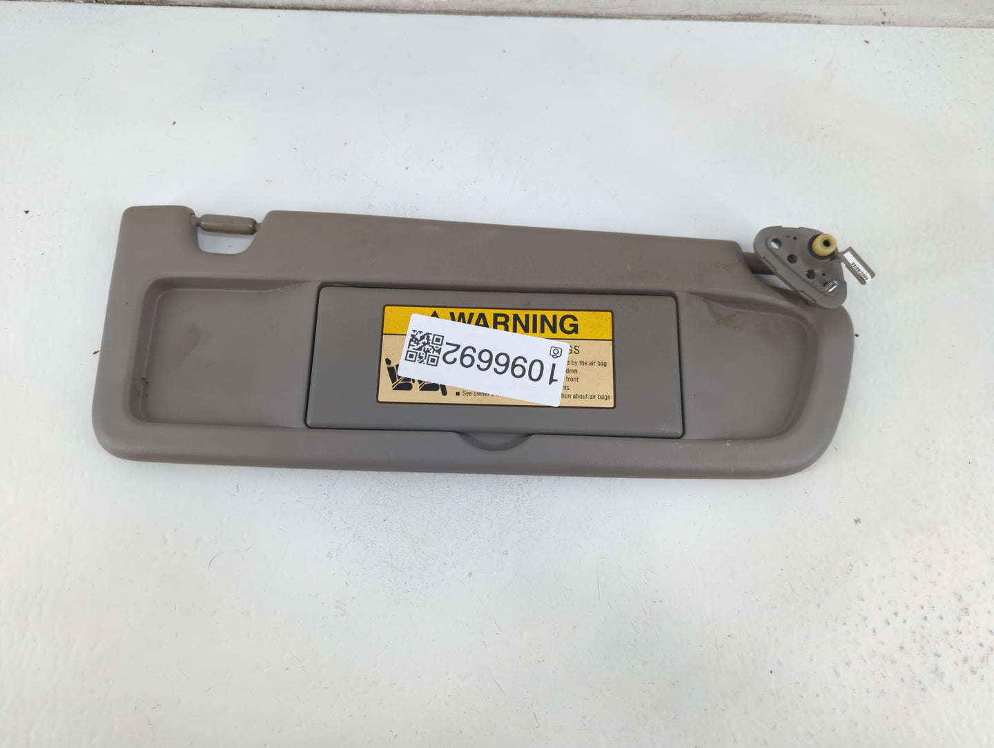 2006-2011 Honda Civic Sun Visor Shade Replacement Passenger Right Mirror Fits Fits 2006 2007 2008 2009 2010 2011 OEM Used Au