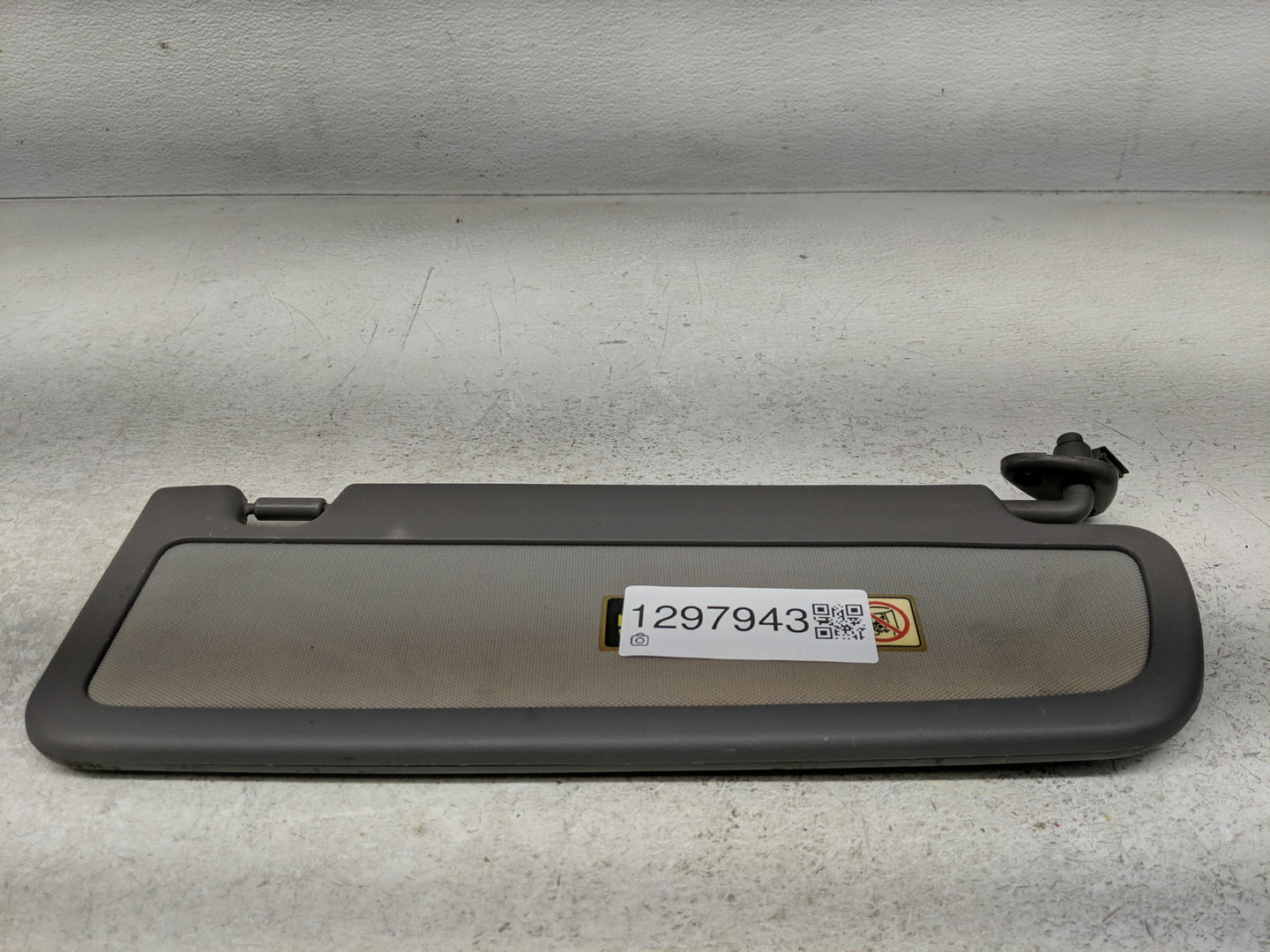 2006-2011 Honda Civic Sun Visor Shade Replacement Driver Left Mirror Fits Fits 2006 2007 2008 2009 2010 2011 OEM Used Auto P
