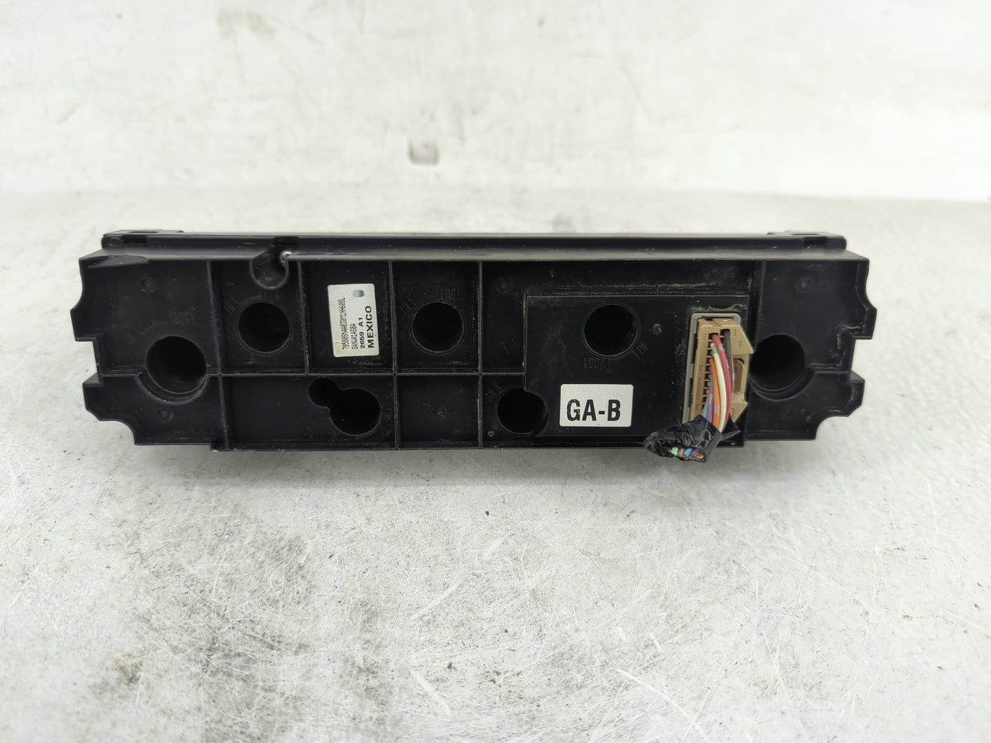 2010 Honda Civic Climate Control Module Temperature AC/Heater Replacement P/N:79500SNAA030M1 Fits OEM Used Auto Parts - Oemu