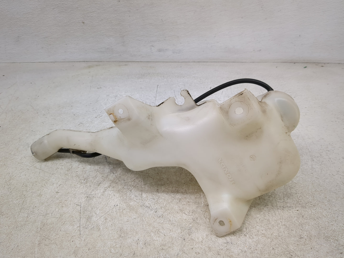 2006-2011 Honda Civic Windshield Washer Fluid Reservoir Bottle Oem - Oemusedautoparts1.com