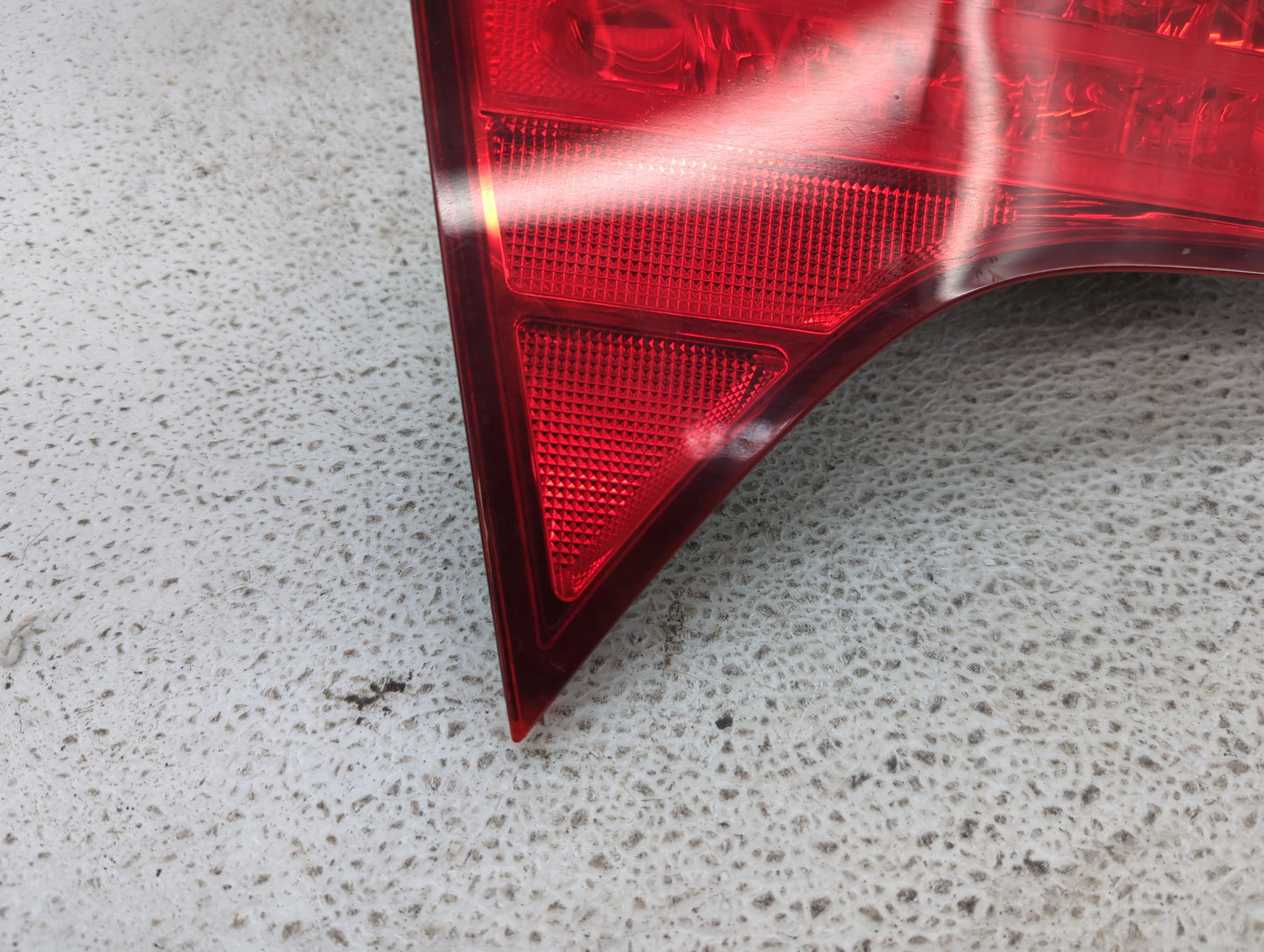 2006-2011 Honda Civic Tail Light Assembly Driver Left OEM Fits Fits 2006 2007 2008 2009 2010 2011 OEM Used Auto Parts - Oemu