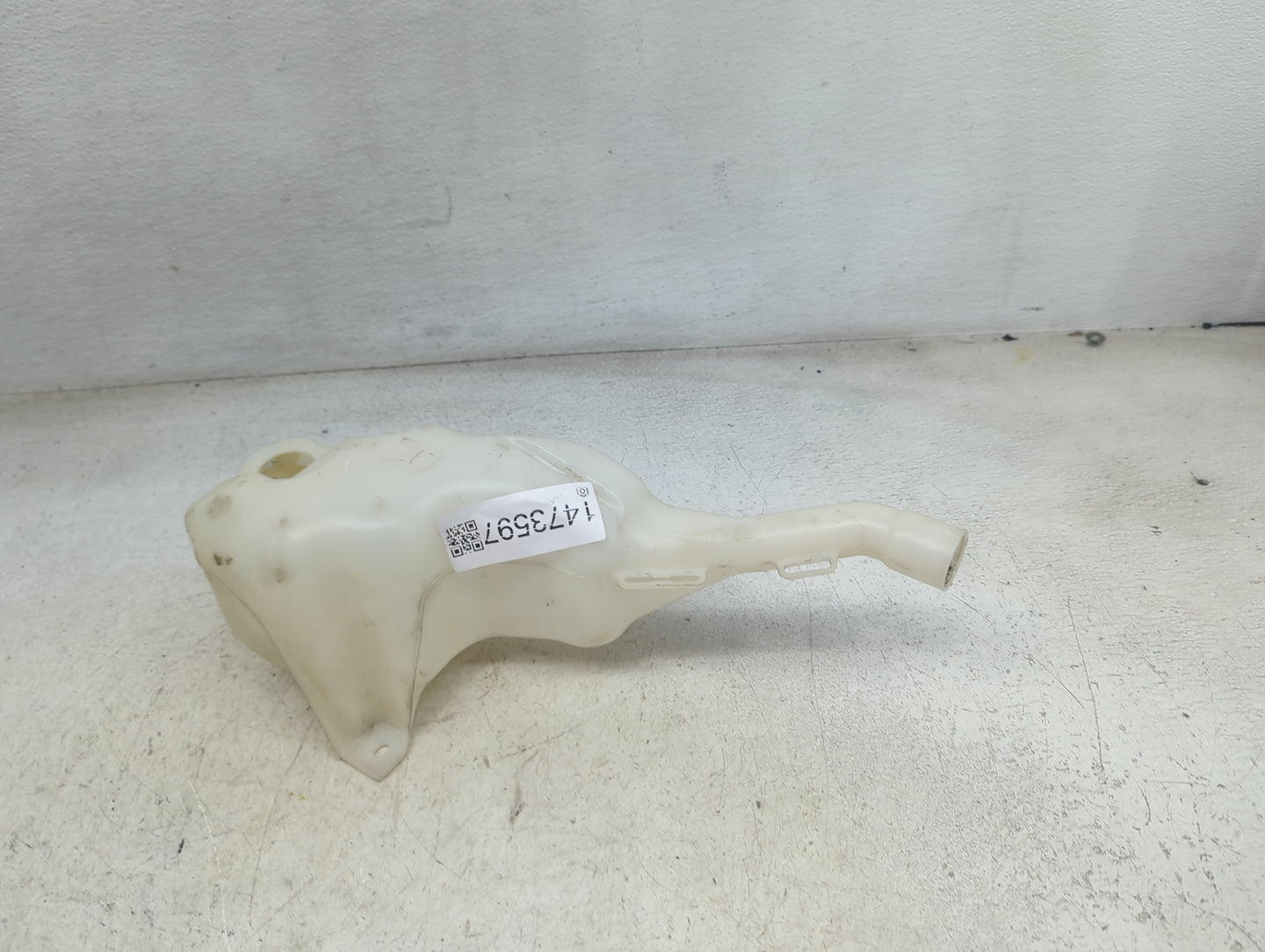 2006-2011 Honda Civic Windshield Washer Fluid Reservoir Bottle Oem 1473597 - Oemusedautoparts1.com