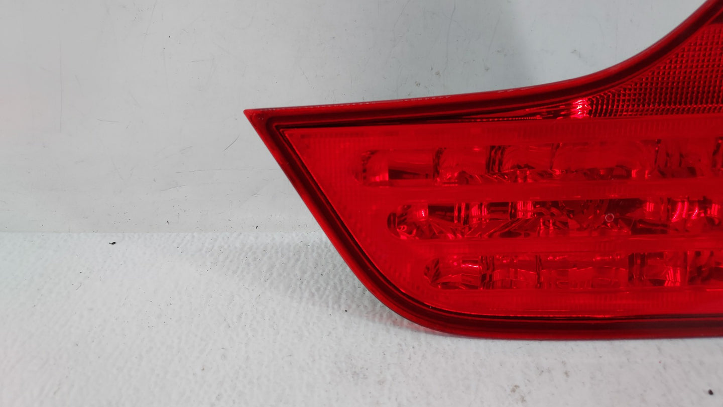 2006-2011 Honda Civic Tail Light Assembly Driver Left OEM Fits Fits 2006 2007 2008 2009 2010 2011 OEM Used Auto Parts - Oemu