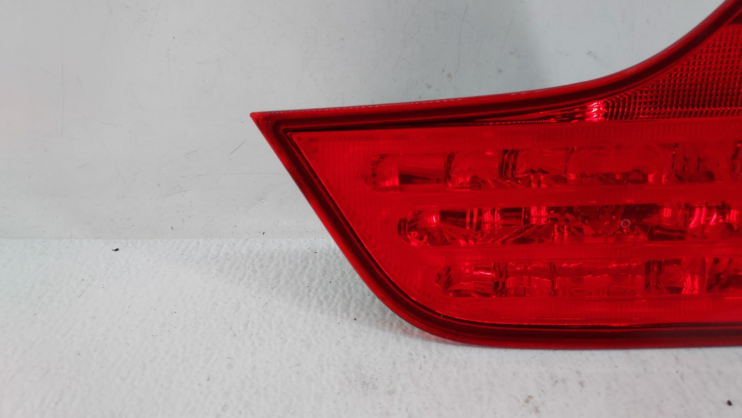 2006-2011 Honda Civic Tail Light Assembly Driver Left OEM Fits Fits 2006 2007 2008 2009 2010 2011 OEM Used Auto Parts - Oemu