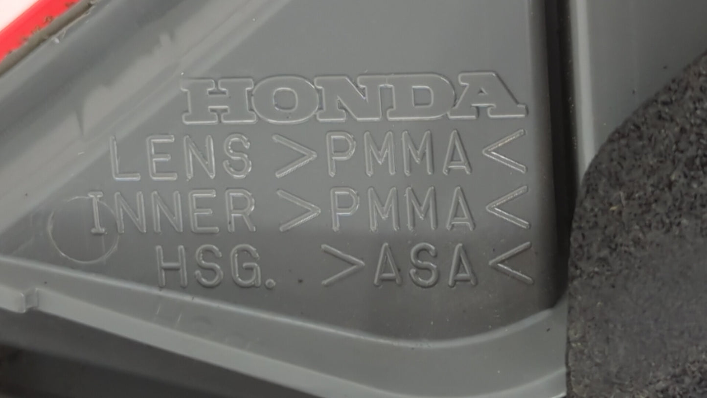 2006-2011 Honda Civic Tail Light Assembly Driver Left OEM Fits Fits 2006 2007 2008 2009 2010 2011 OEM Used Auto Parts - Oemu