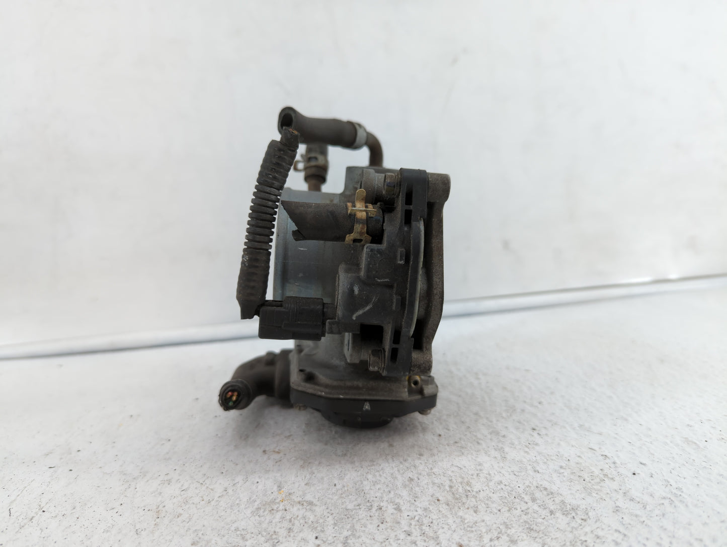 2006-2011 Honda Civic Throttle Body P/N:GMA4A Fits Fits 2006 2007 2008 2009 2010 2011 OEM Used Auto Parts - Oemusedautoparts
