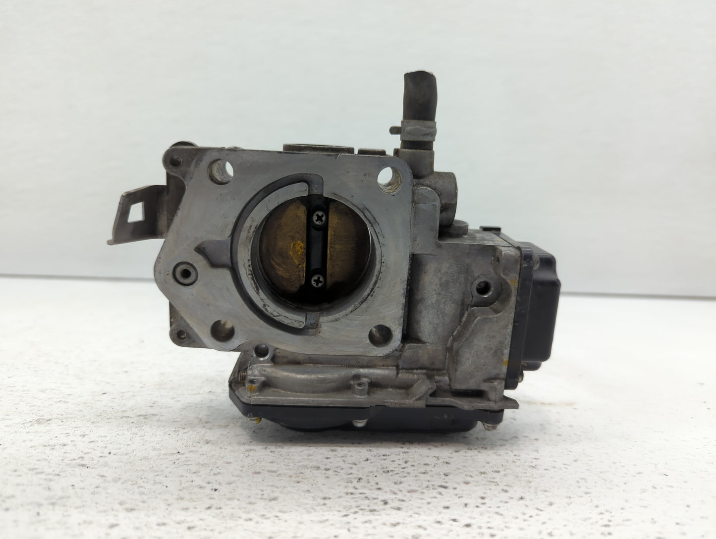 2006-2011 Honda Civic Throttle Body P/N:GMA8A Fits Fits 2006 2007 2008 2009 2010 2011 OEM Used Auto Parts - Oemusedautoparts