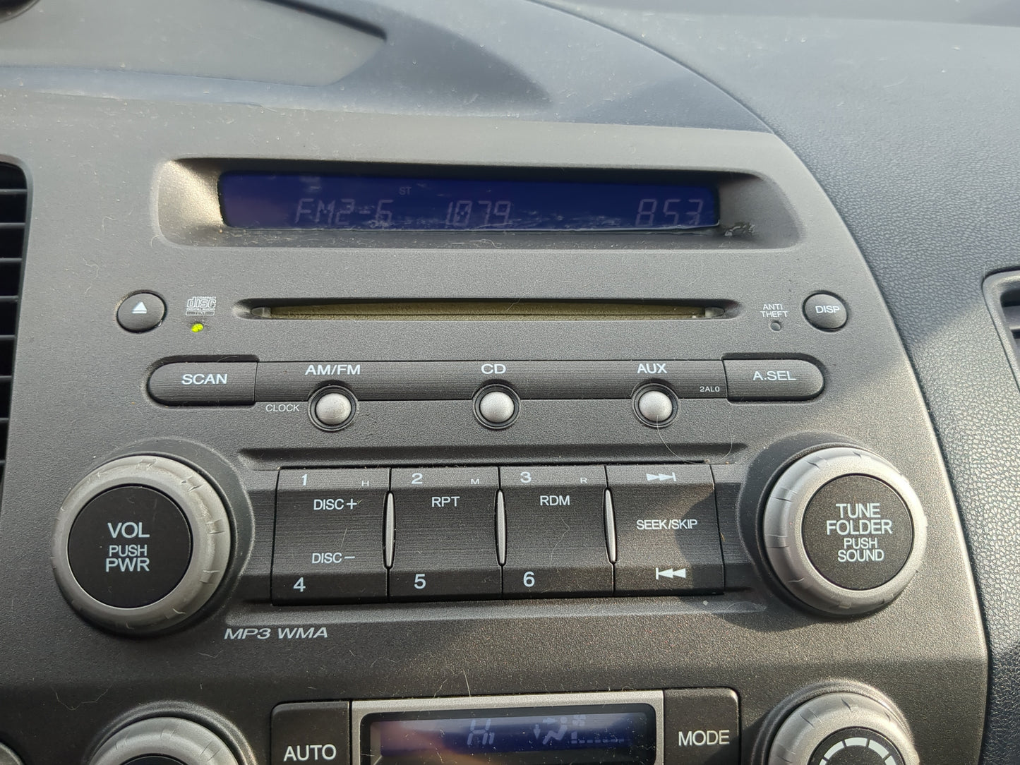 2009-2011 Honda Civic Radio AM FM Cd Player Receiver Replacement Fits Fits 2009 2010 2011 OEM Used Auto Parts - Oemusedautop
