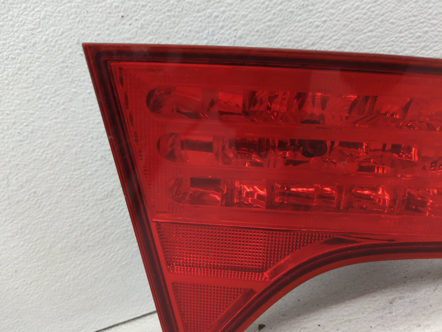 2006-2011 Honda Civic Tail Light Assembly Driver Left OEM Fits Fits 2006 2007 2008 2009 2010 2011 OEM Used Auto Parts - Oemu