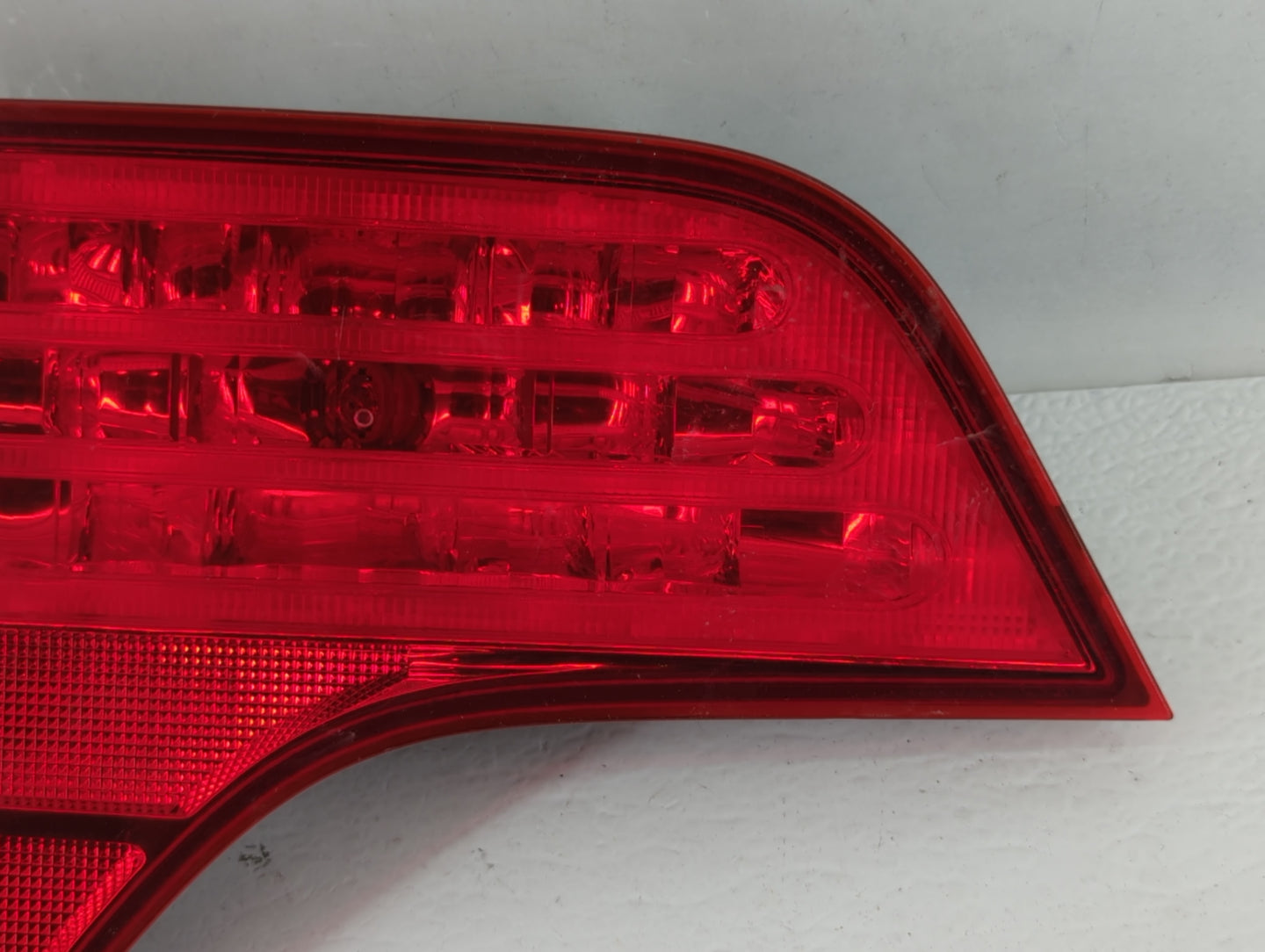 2006-2011 Honda Civic Tail Light Assembly Driver Left OEM Fits Fits 2006 2007 2008 2009 2010 2011 OEM Used Auto Parts - Oemu