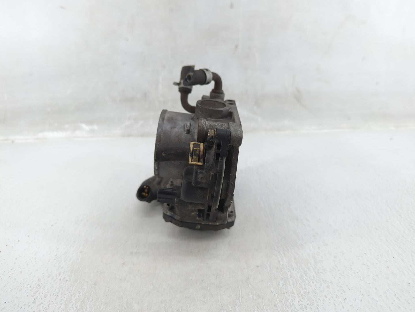 2006-2011 Honda Civic Throttle Body Fits Fits 2006 2007 2008 2009 2010 2011 OEM Used Auto Parts - Oemusedautoparts1.com