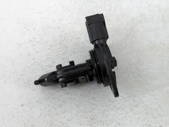 compare product 2006-2011 Honda Civic Mass Air Flow Meter Maf