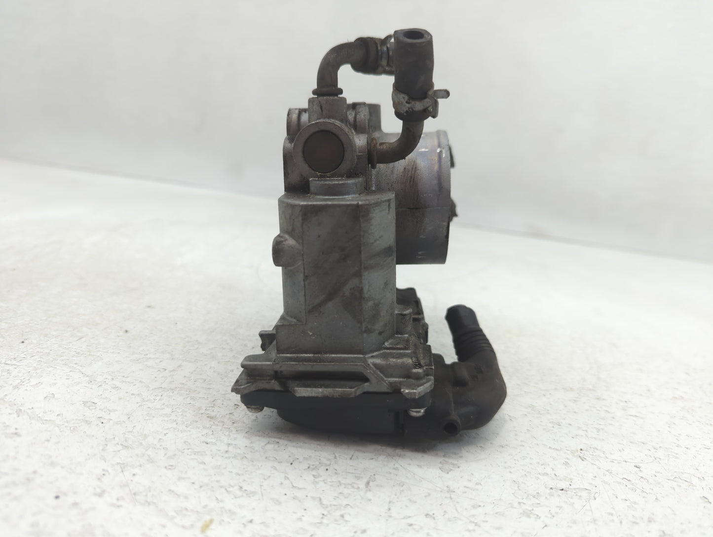 2006-2011 Honda Civic Throttle Body P/N:U20350015948 Fits Fits 2006 2007 2008 2009 2010 2011 OEM Used Auto Parts - Oemusedau