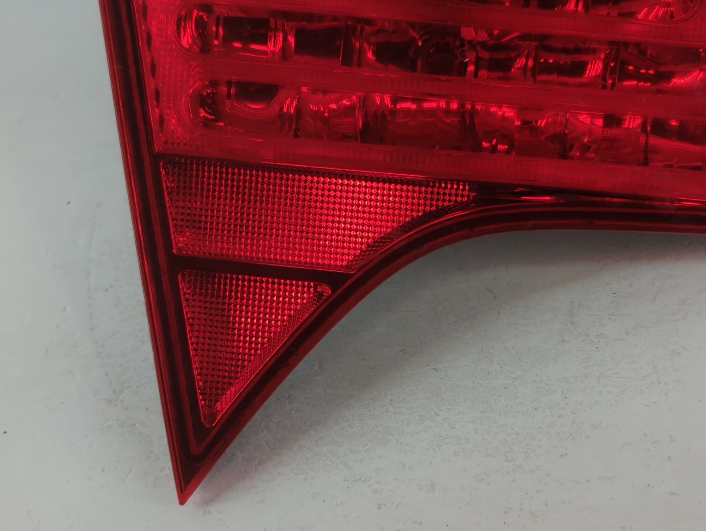 2006-2011 Honda Civic Tail Light Assembly Driver Left OEM Fits Fits 2006 2007 2008 2009 2010 2011 OEM Used Auto Parts - Oemu