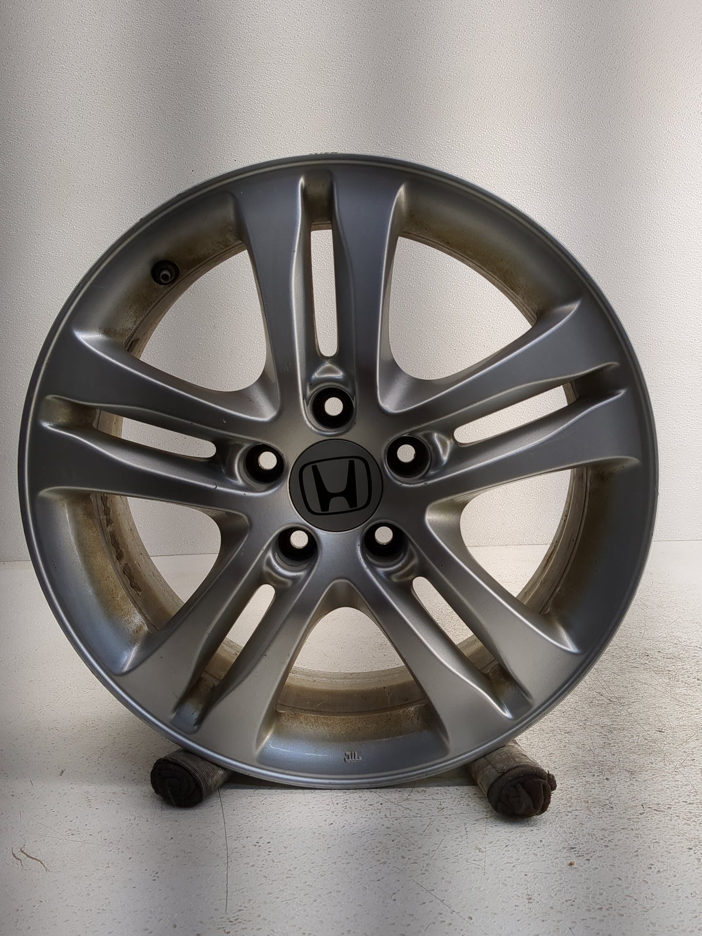 2007-2011 Honda Cr-v Oem Wheel Rim - Oemusedautoparts1.com