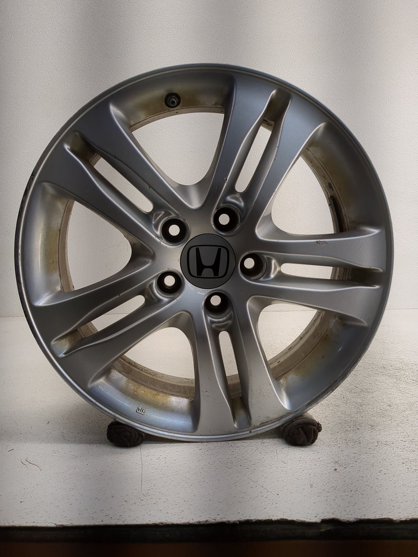2007-2011 Honda Cr-v Oem Wheel Rim - Oemusedautoparts1.com