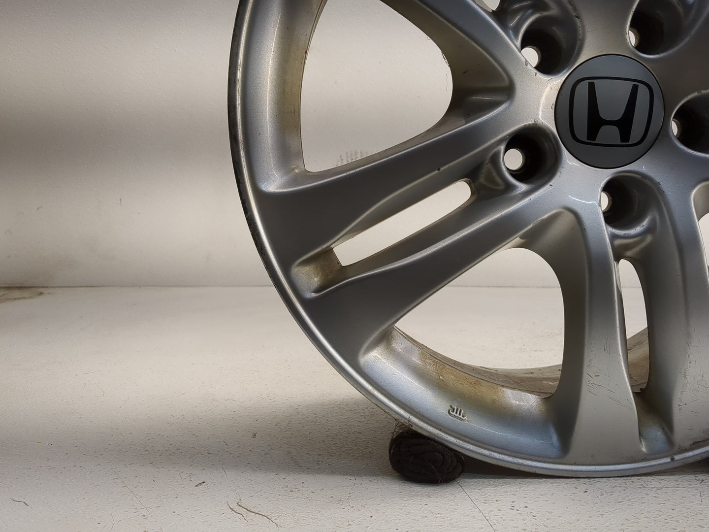 2007-2011 Honda Cr-v Oem Wheel Rim - Oemusedautoparts1.com