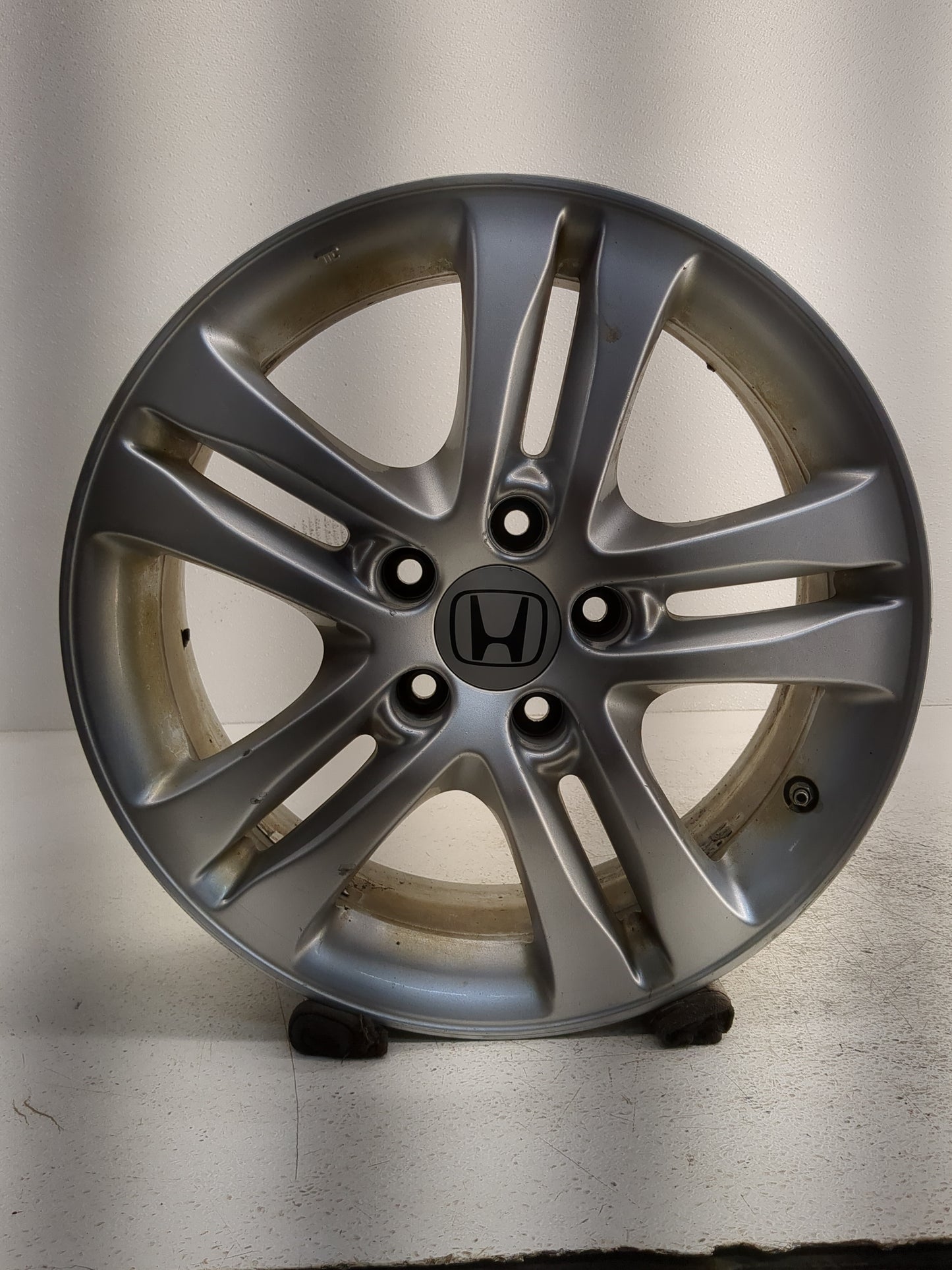 2007-2011 Honda Cr-v Oem Wheel Rim - Oemusedautoparts1.com