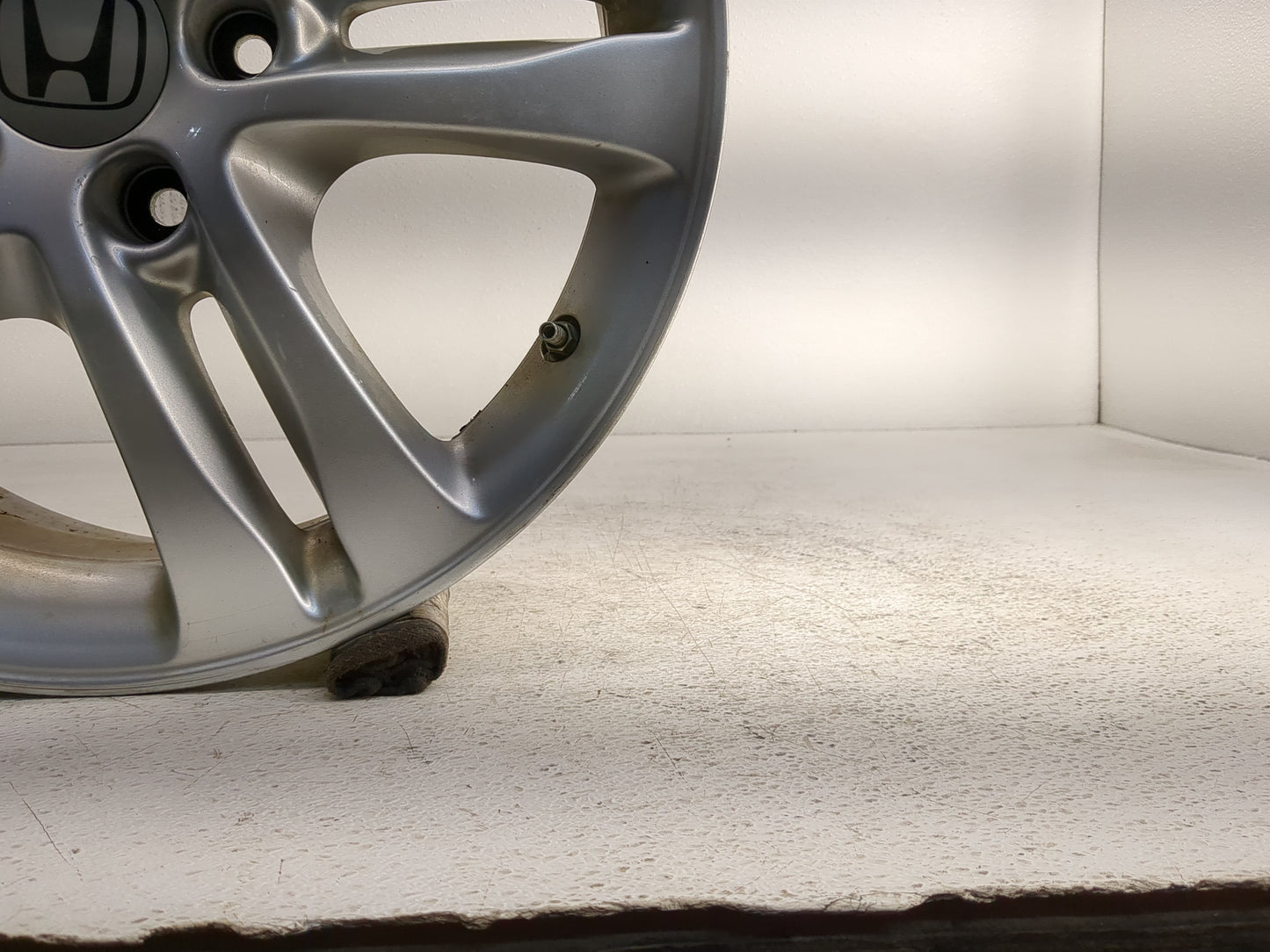 2007-2011 Honda Cr-v Oem Wheel Rim - Oemusedautoparts1.com