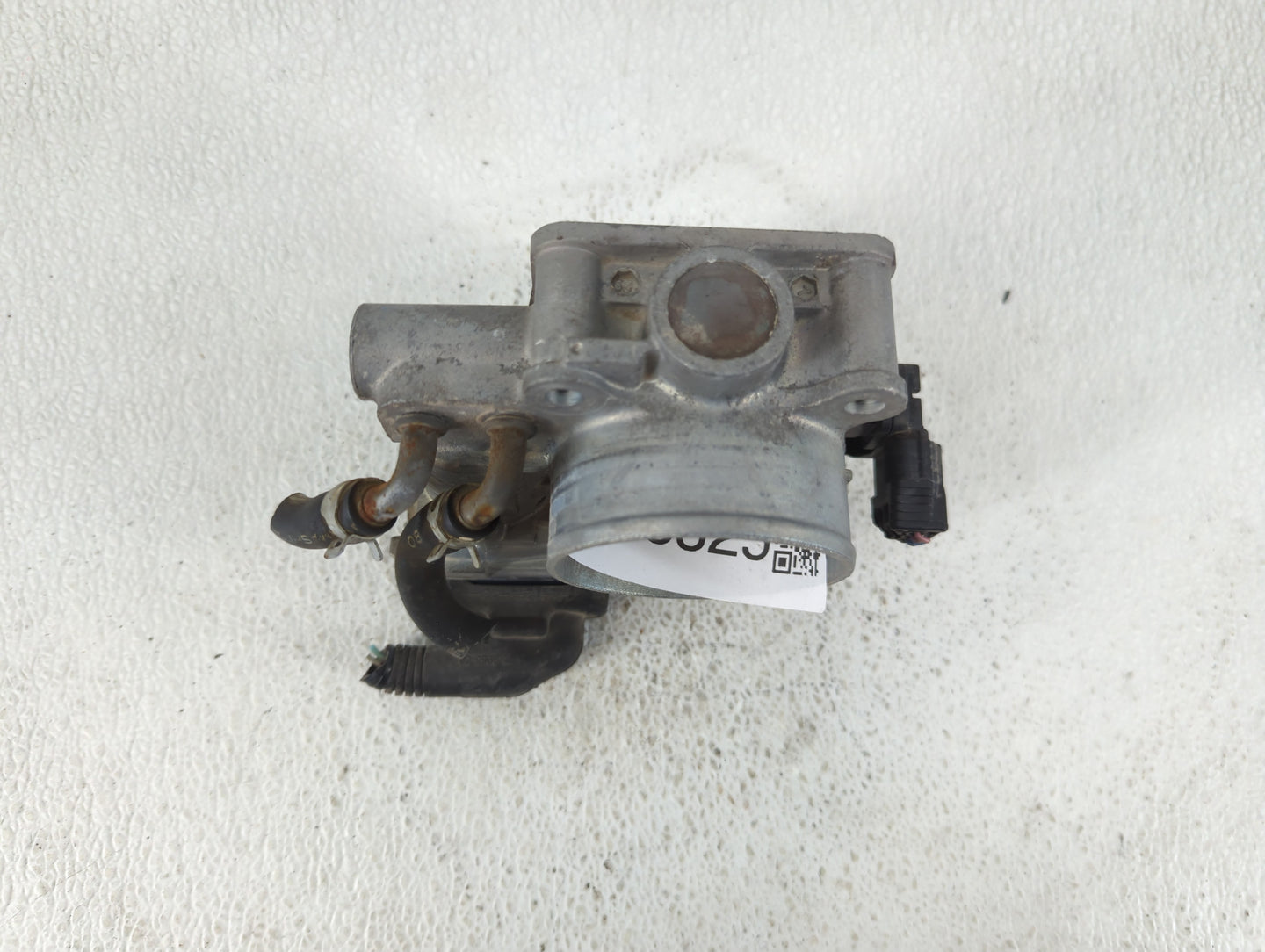 2010-2014 Honda Cr-V Throttle Body Fits Fits 2010 2011 2012 2013 2014 2015 OEM Used Auto Parts - Oemusedautoparts1.com