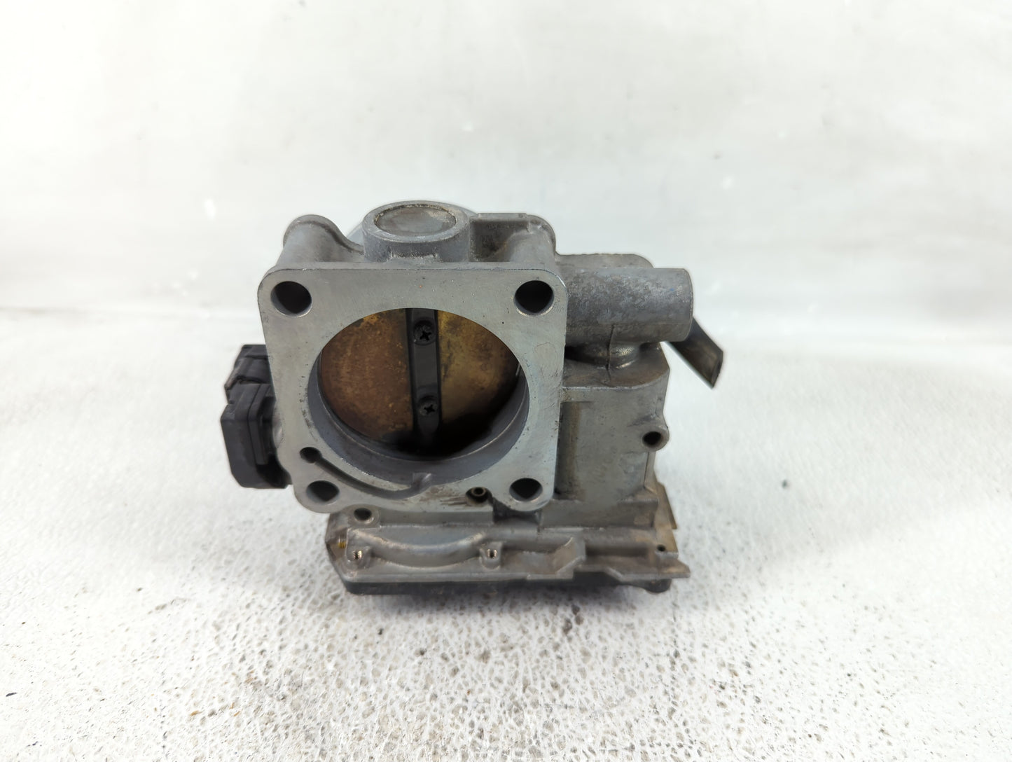 2010-2014 Honda Cr-V Throttle Body Fits Fits 2010 2011 2012 2013 2014 2015 OEM Used Auto Parts - Oemusedautoparts1.com