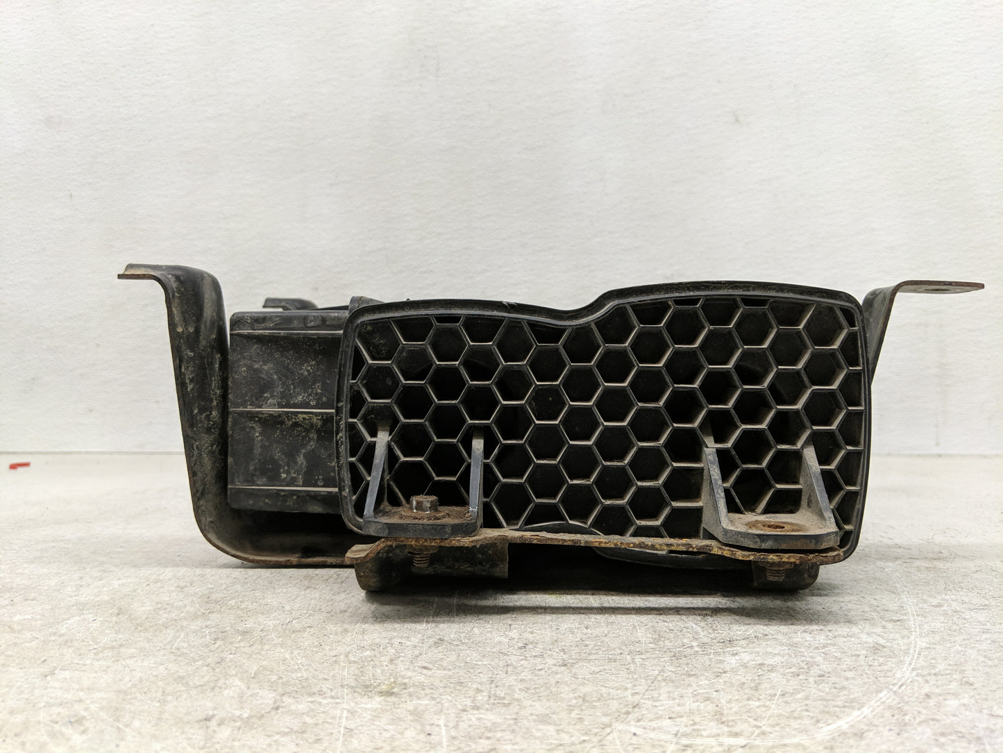 2010 Honda Cr-v Fuel Vapor Charcoal Canister - Oemusedautoparts1.com