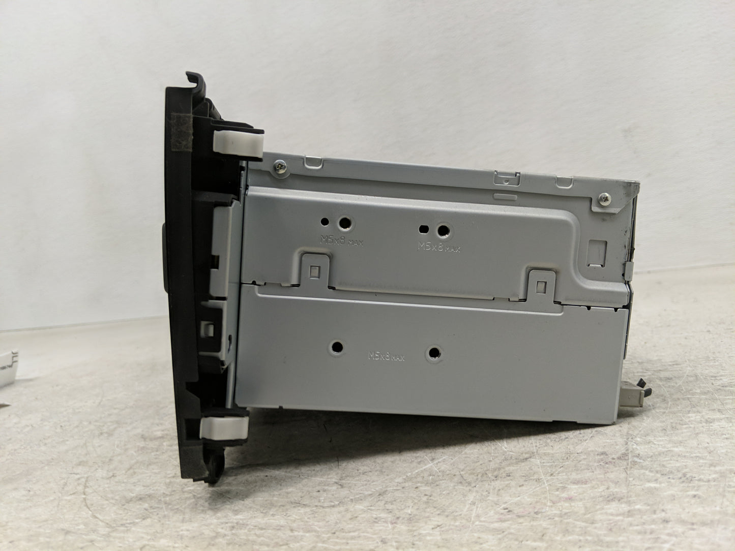 2010-2011 Honda Cr-V Radio AM FM Cd Player Receiver Replacement P/N:39100-SWA-A111-M1 Fits Fits 2010 2011 OEM Used Auto Part